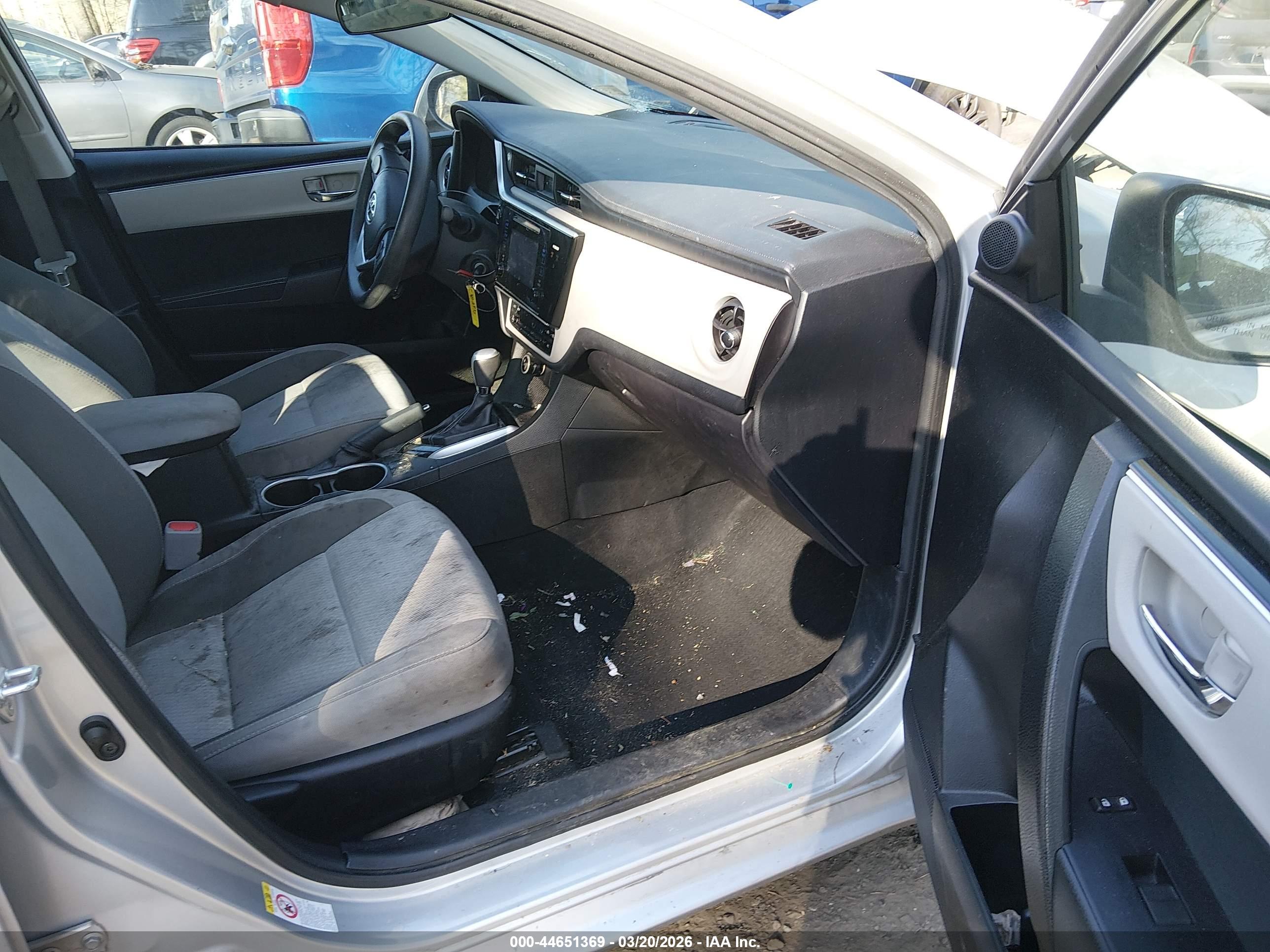 TOYOTA COROLLA image 5