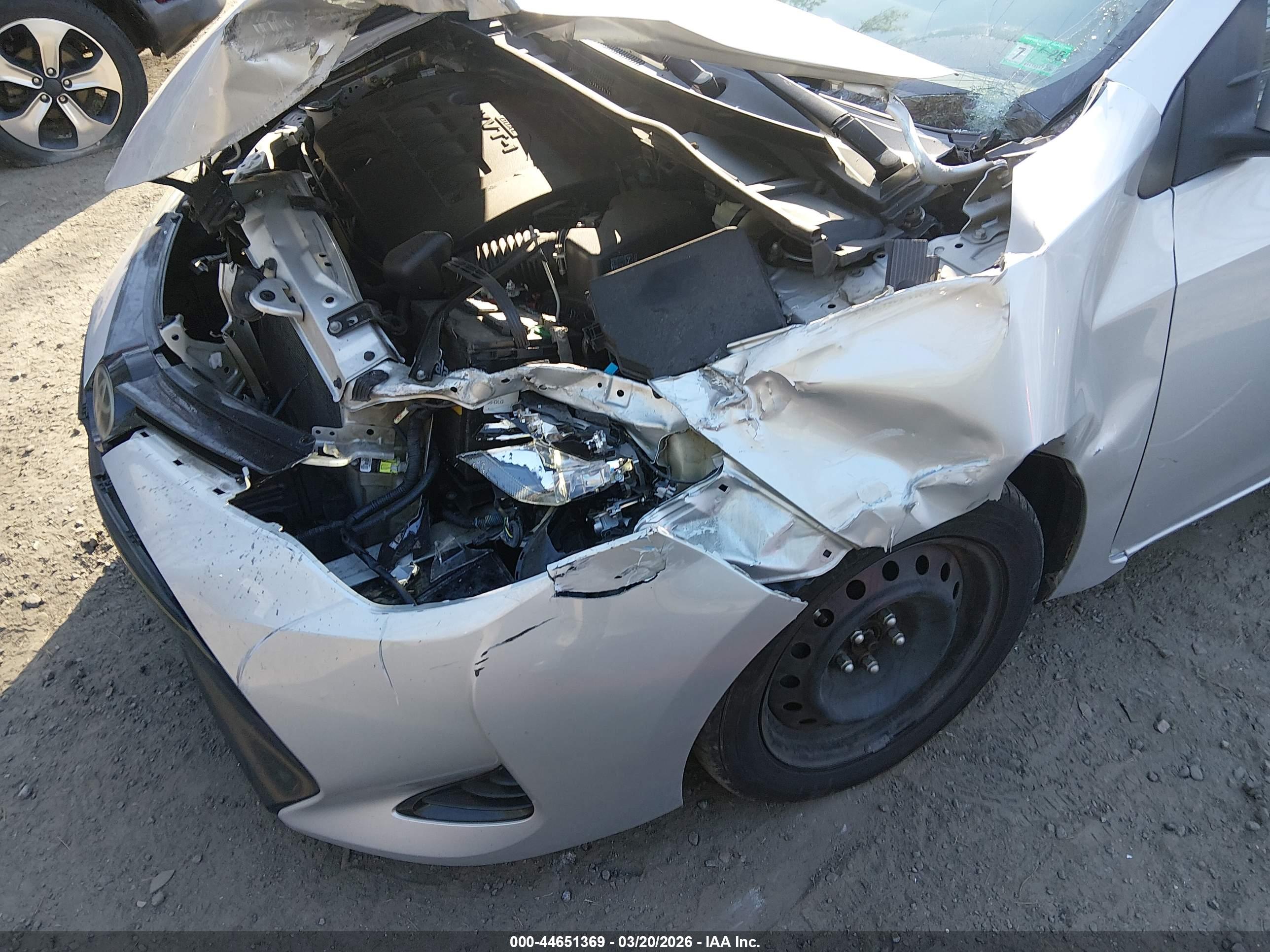 TOYOTA COROLLA image 6