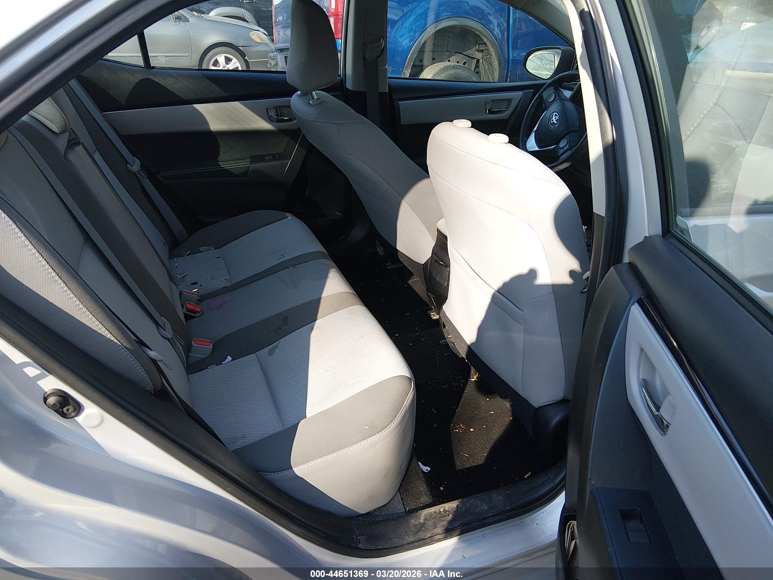 TOYOTA COROLLA image 8