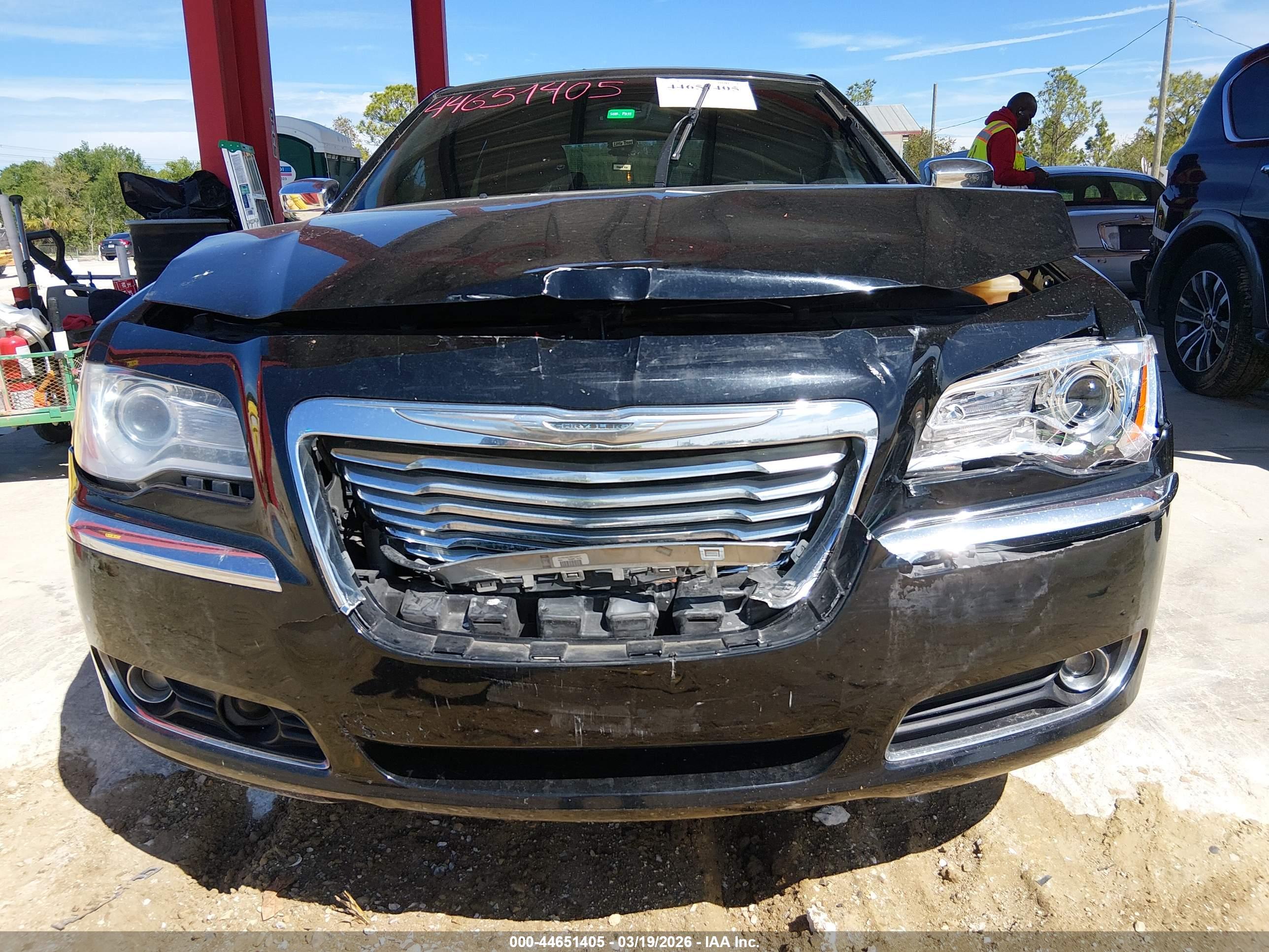 CHRYSLER 300C image 6
