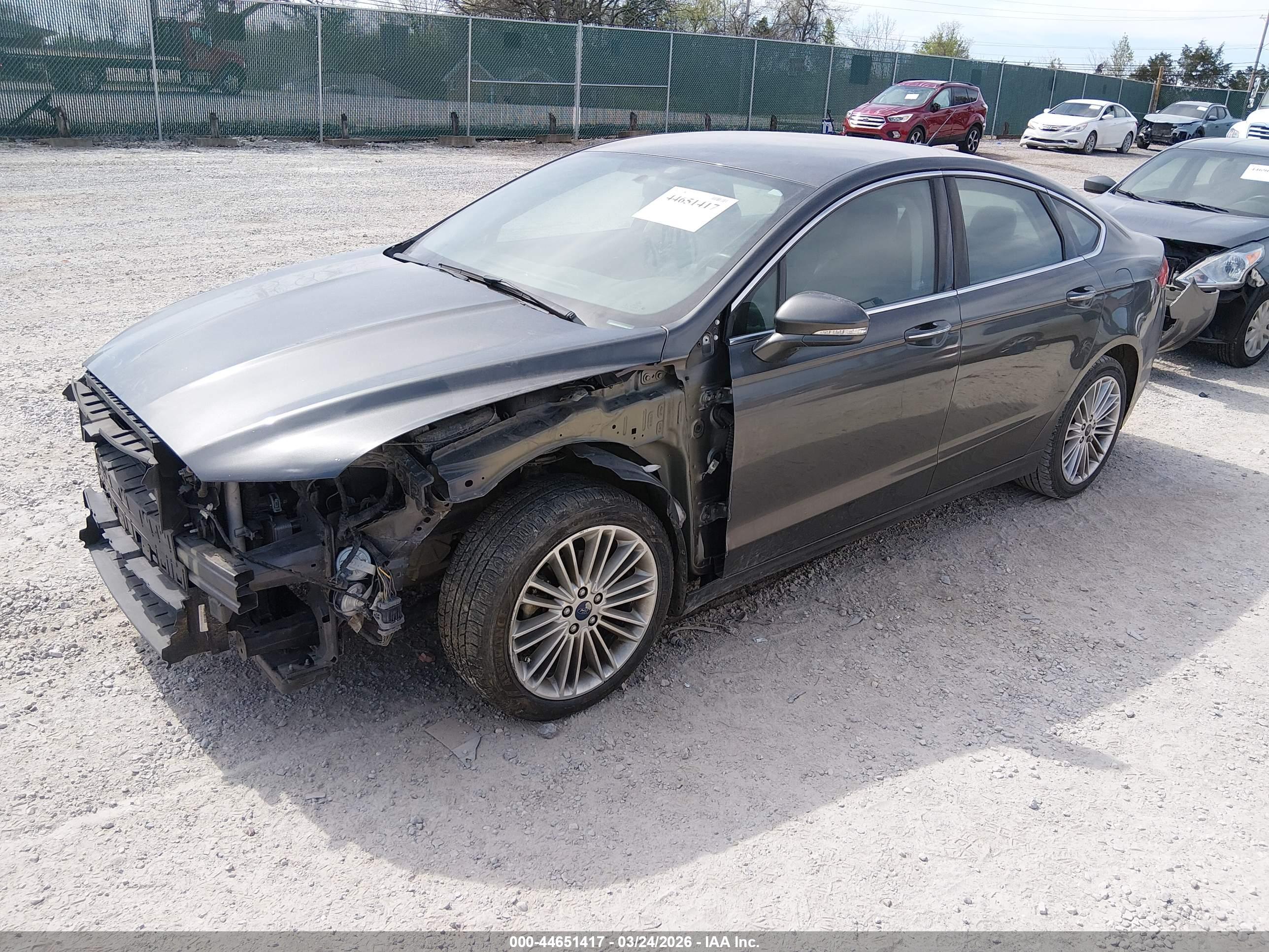 FORD FUSION image 2