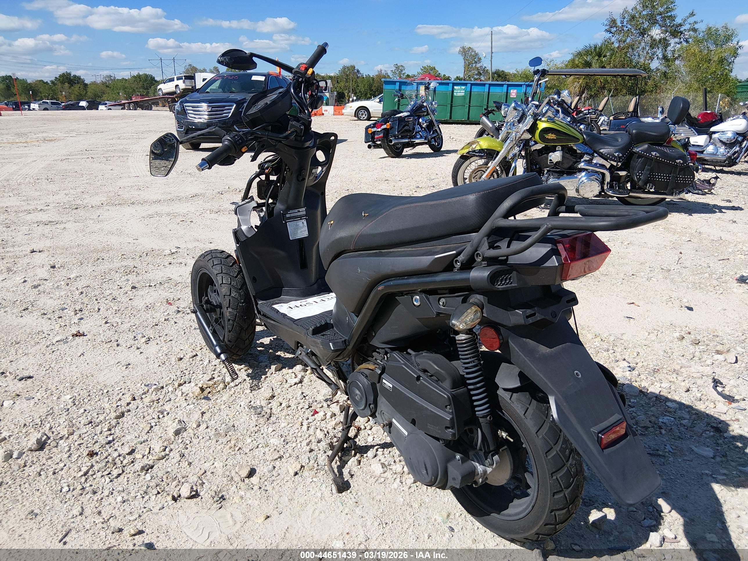 ZNEN SCOOTER image 3