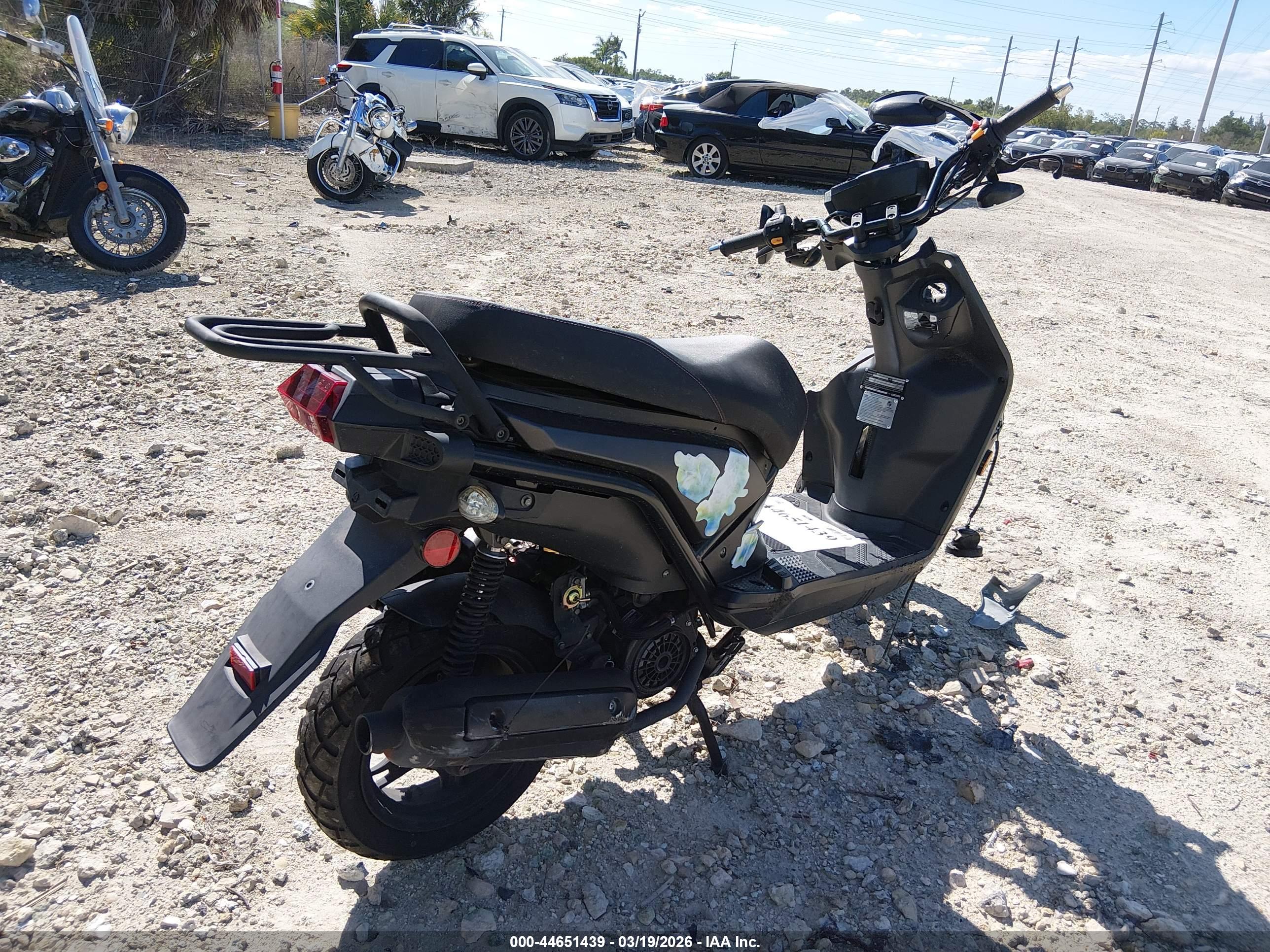 ZNEN SCOOTER image 4