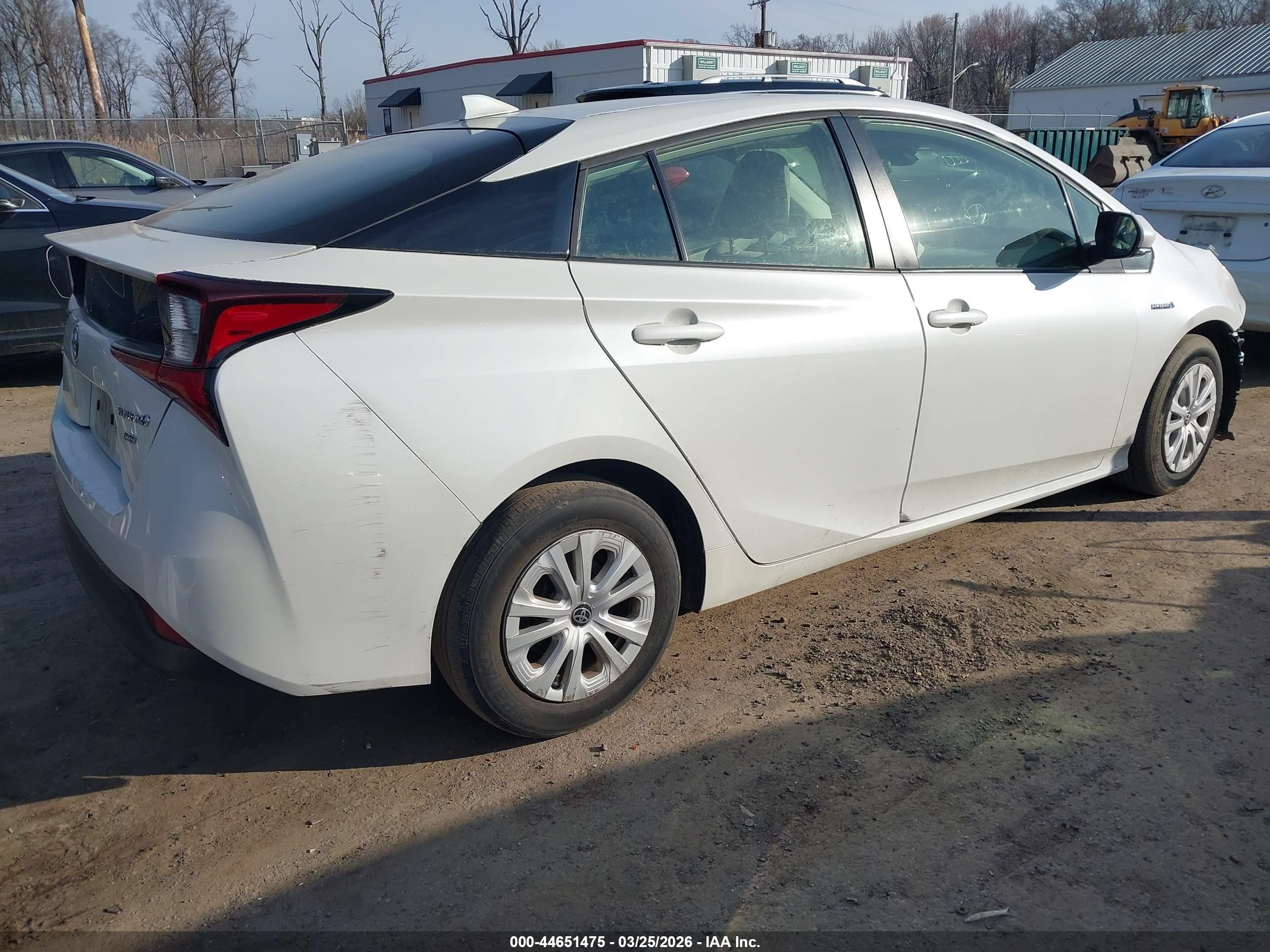 TOYOTA PRIUS image 4