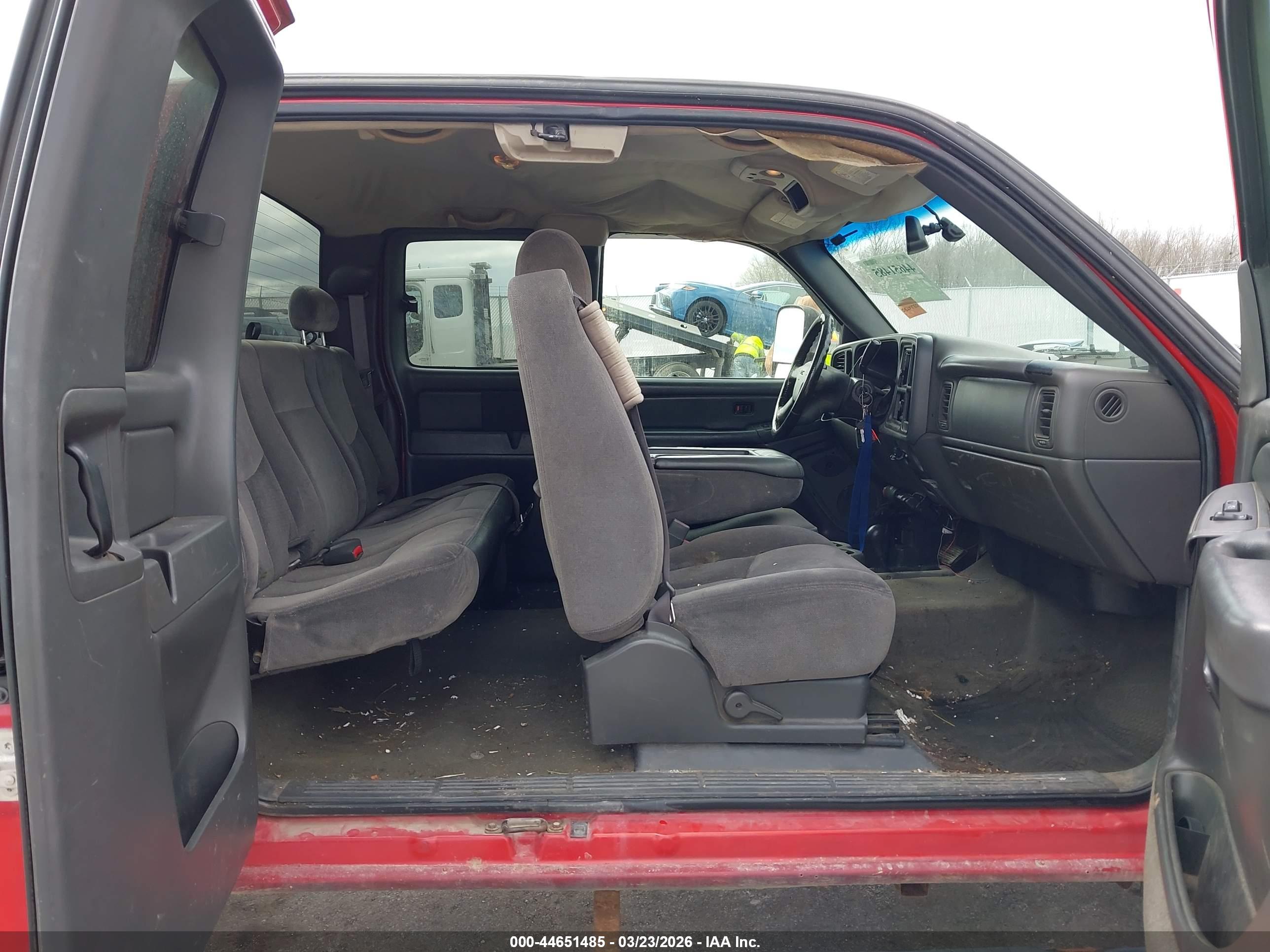 GMC SIERRA image 8