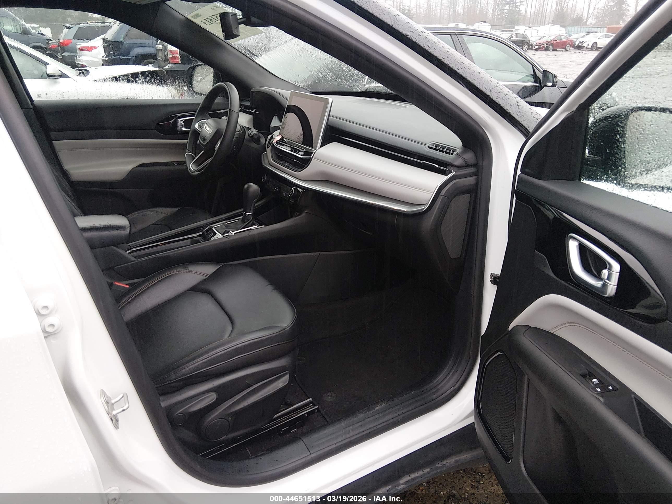 JEEP COMPASS image 5