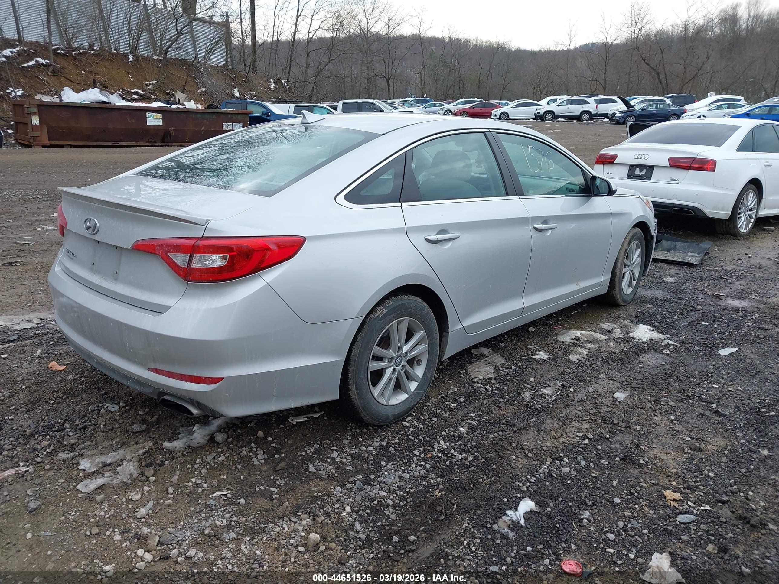 HYUNDAI SONATA image 4