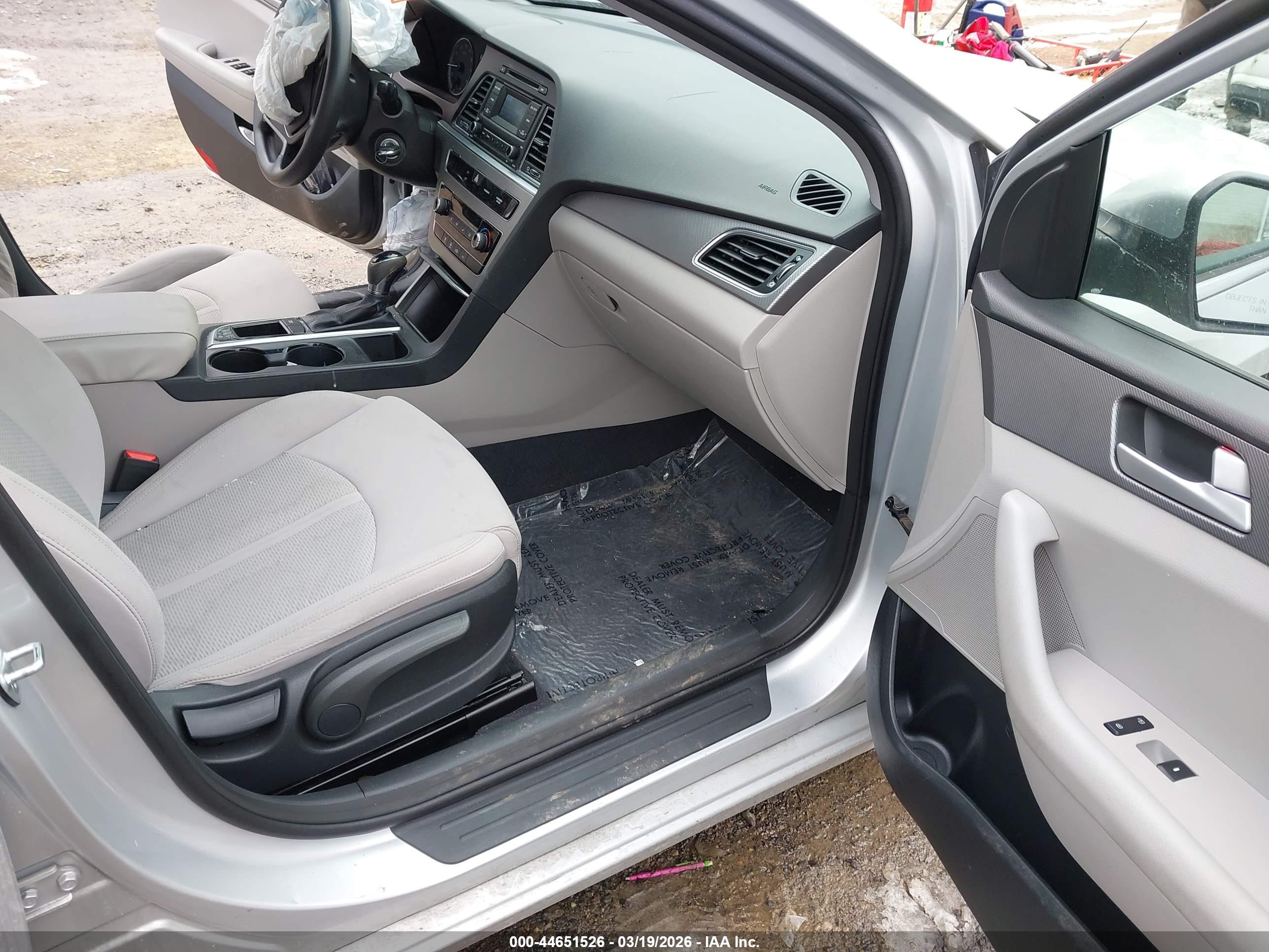 HYUNDAI SONATA image 5