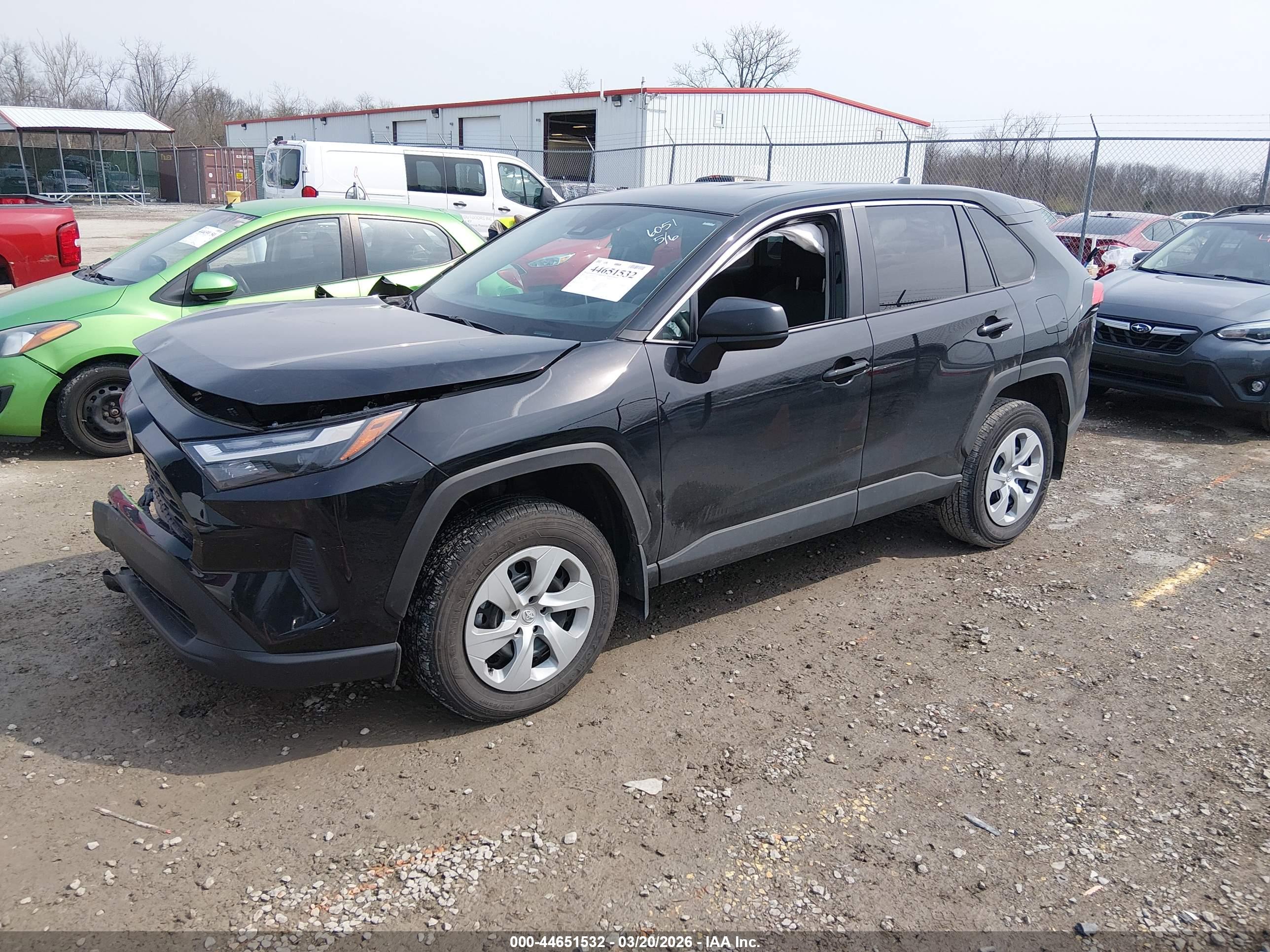 TOYOTA RAV4 image 2