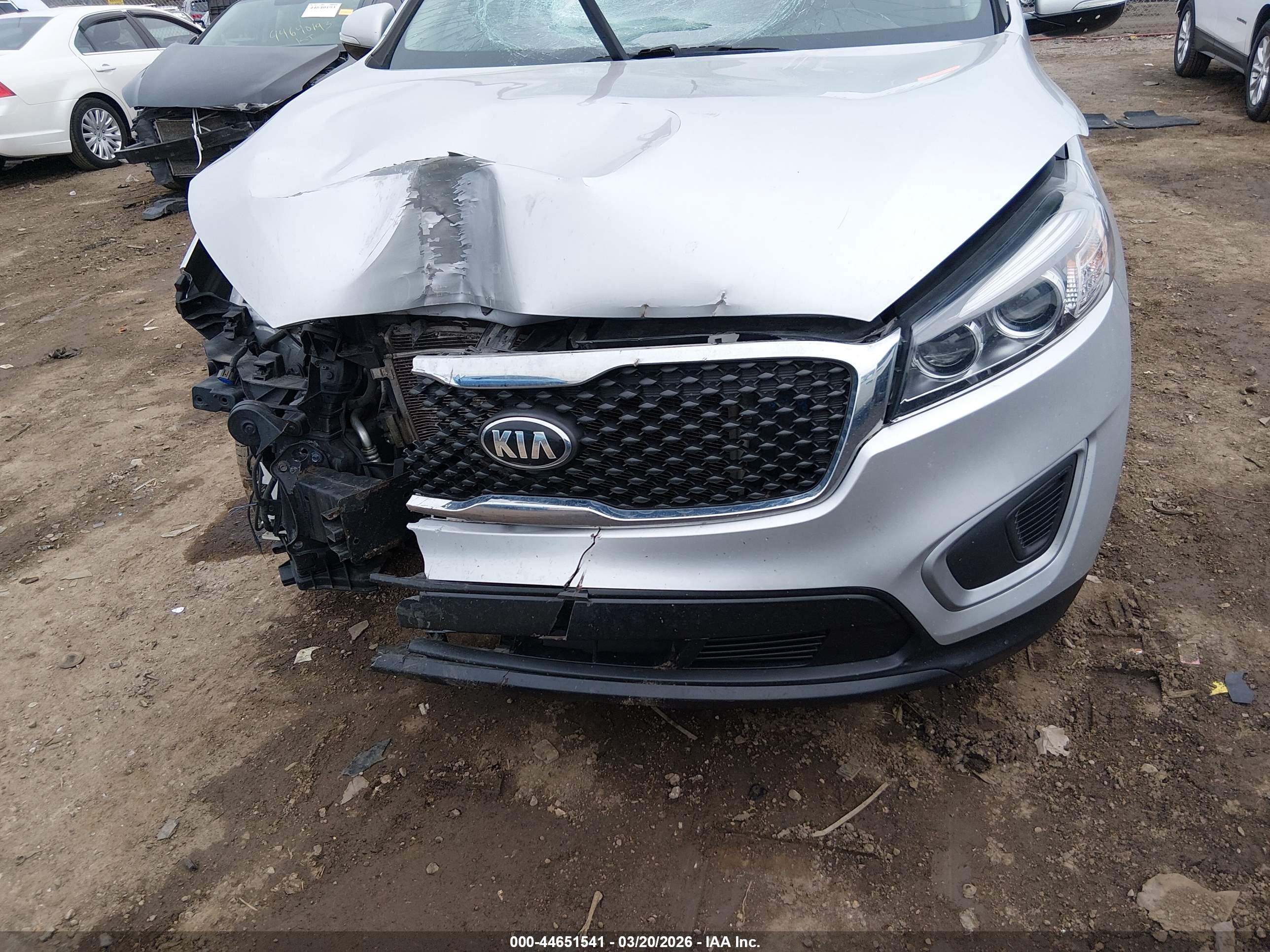 KIA SORENTO image 6