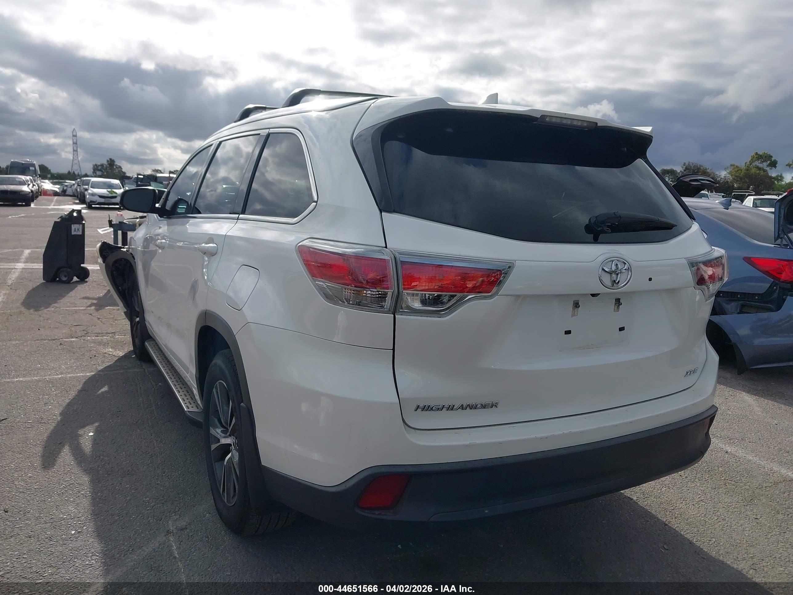TOYOTA HIGHLANDER image 3