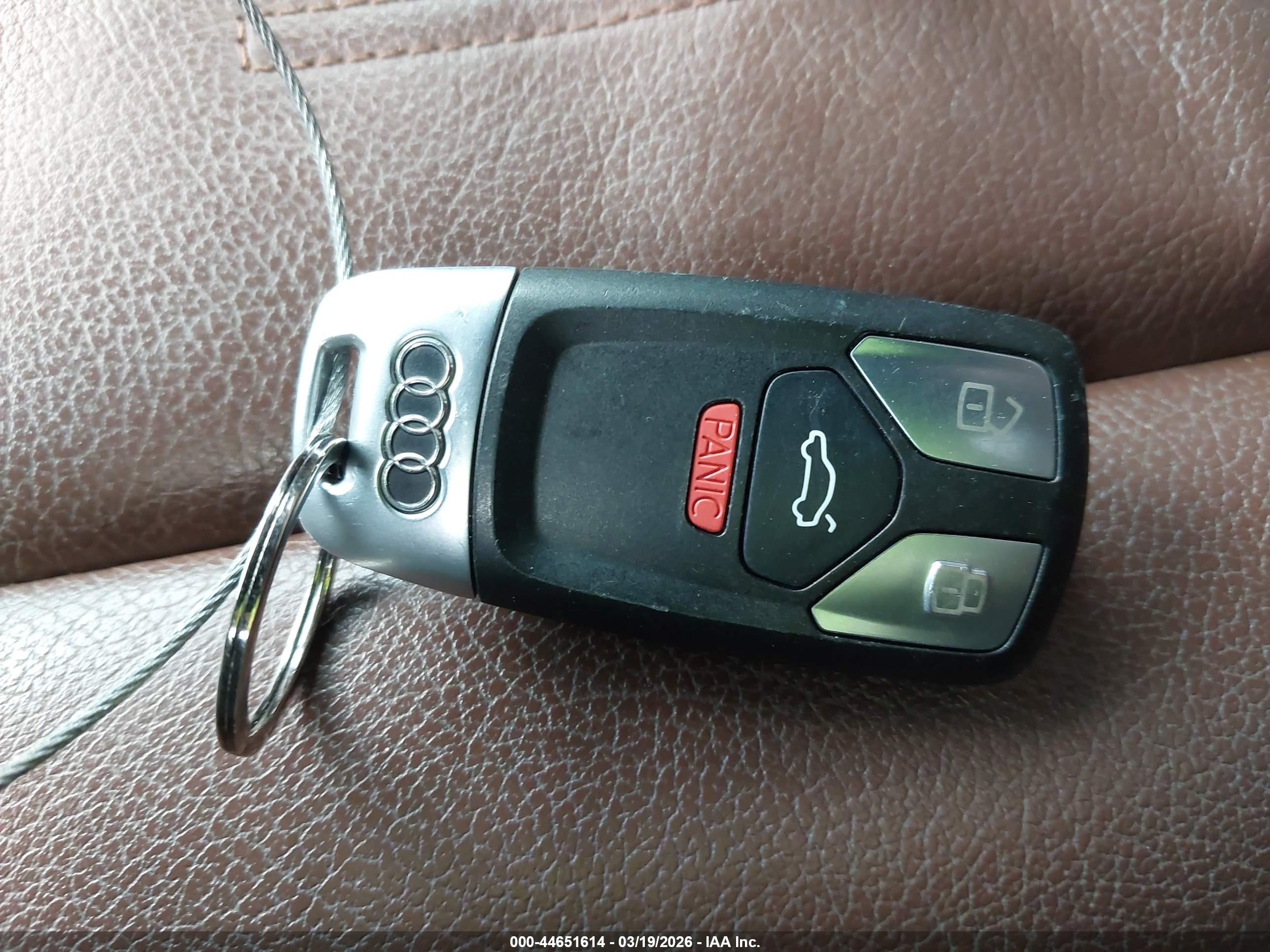 AUDI A4 image 11
