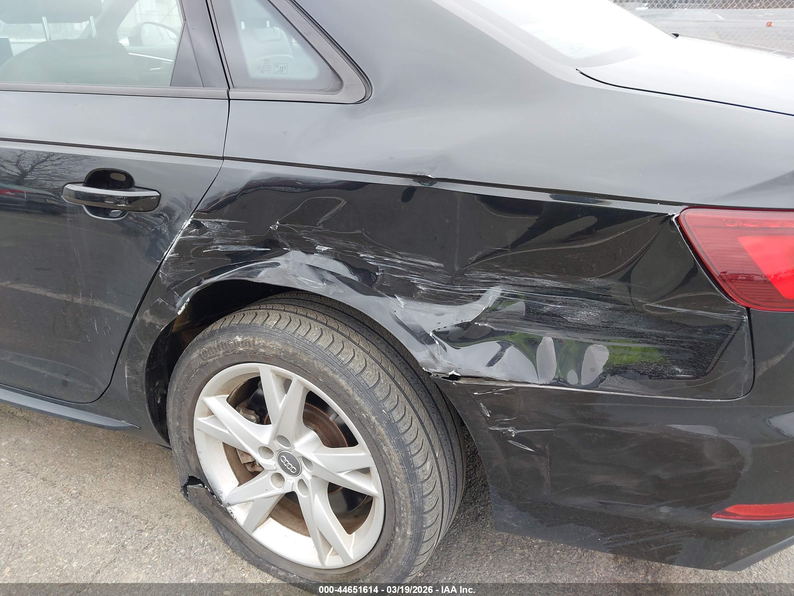 AUDI A4 image 6