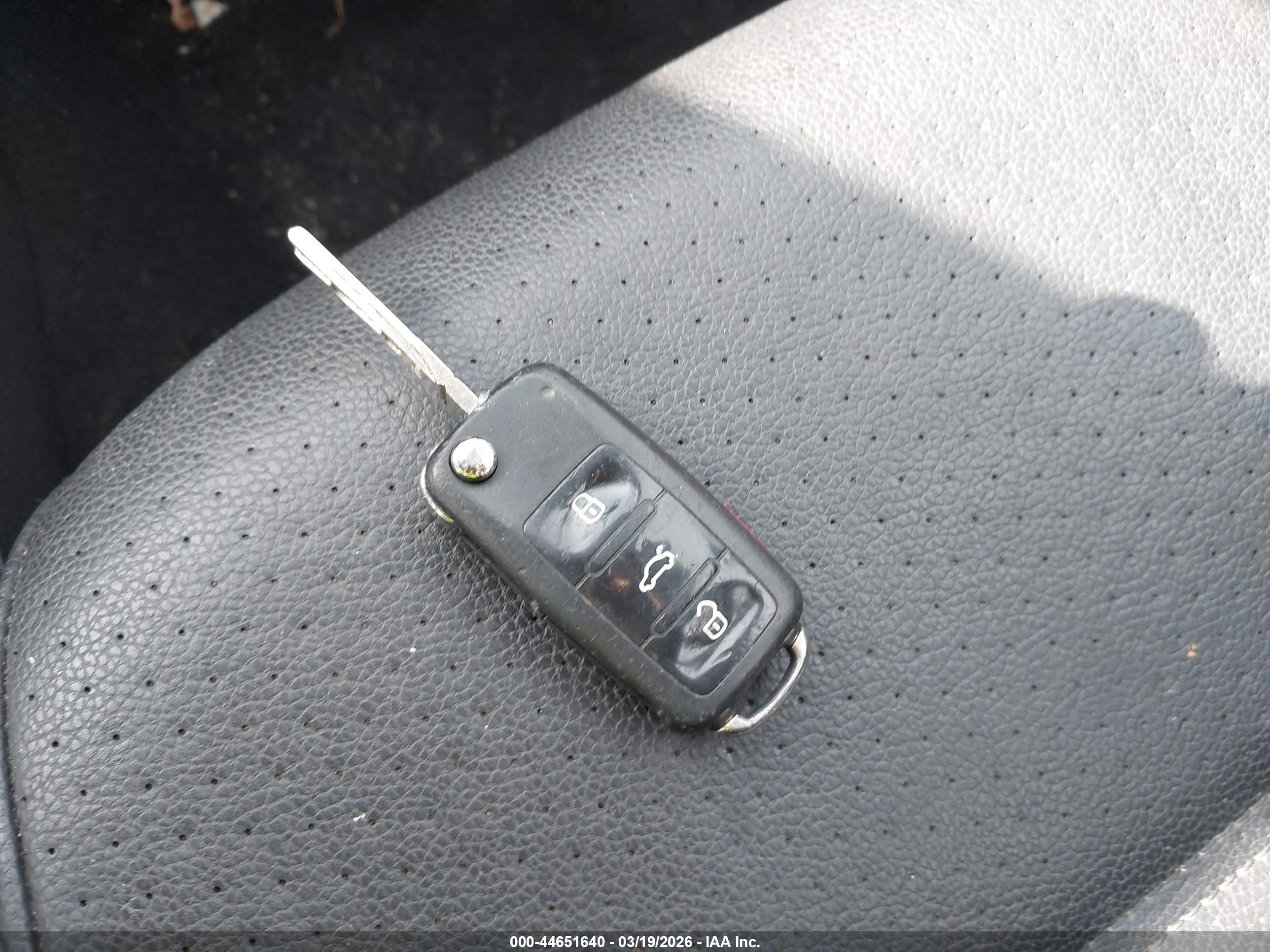VOLKSWAGEN JETTA image 11