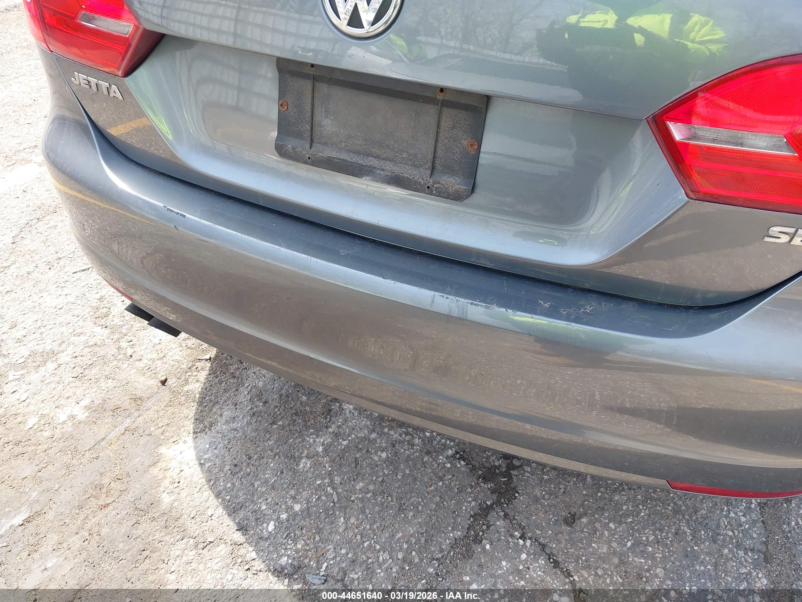 VOLKSWAGEN JETTA image 6