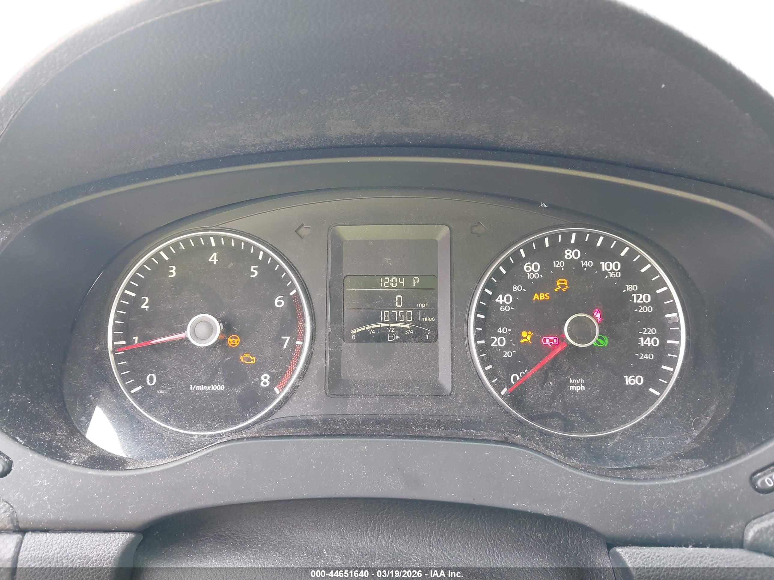 VOLKSWAGEN JETTA image 7