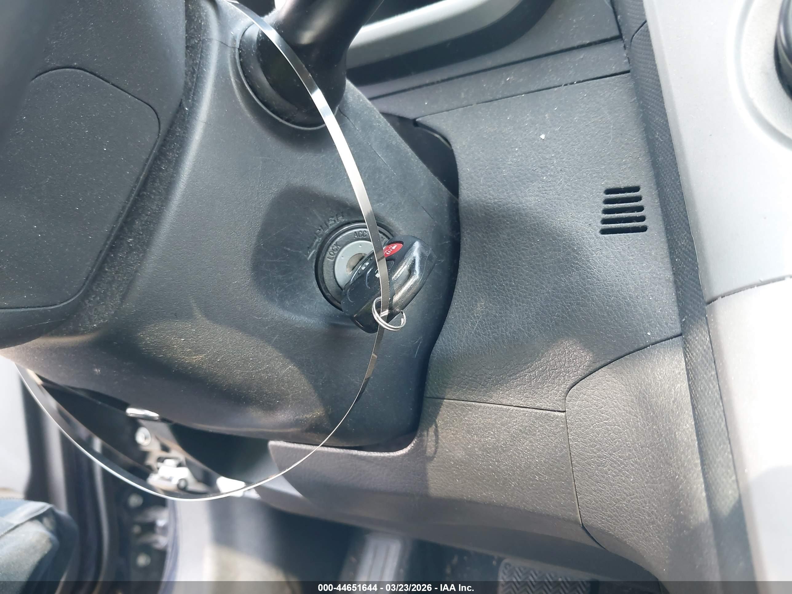 TOYOTA MATRIX image 11