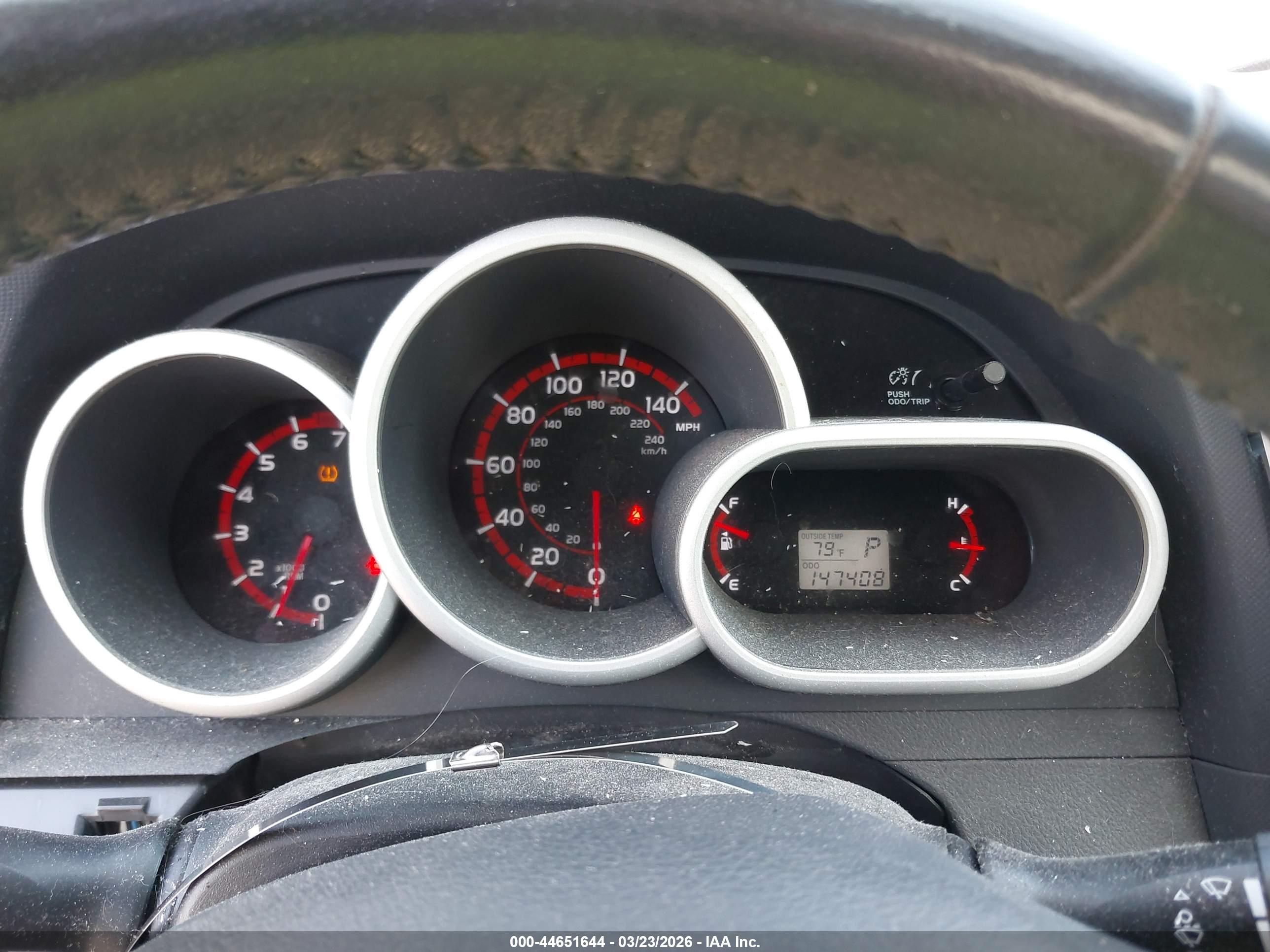 TOYOTA MATRIX image 7