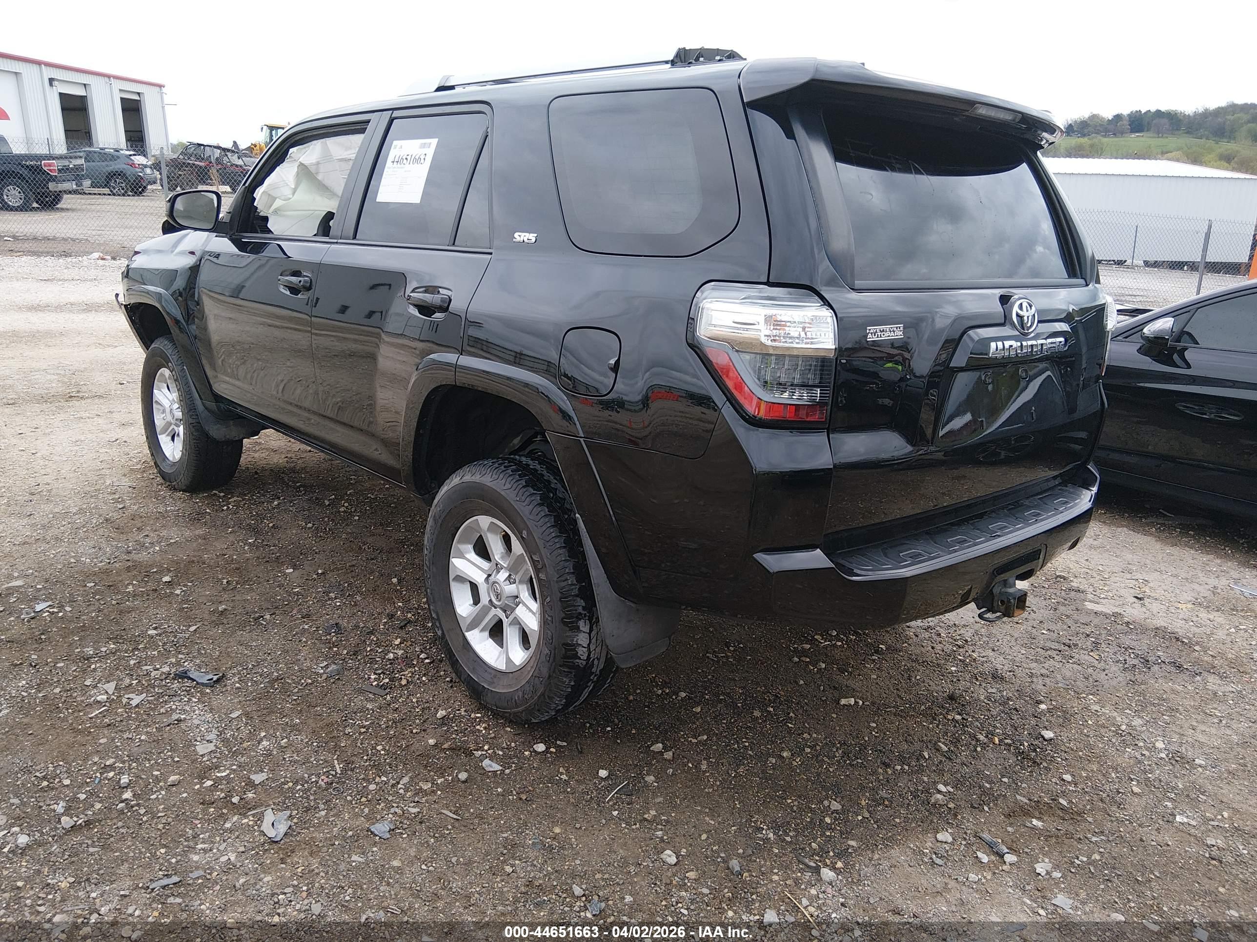 TOYOTA 4RUNNER image 3