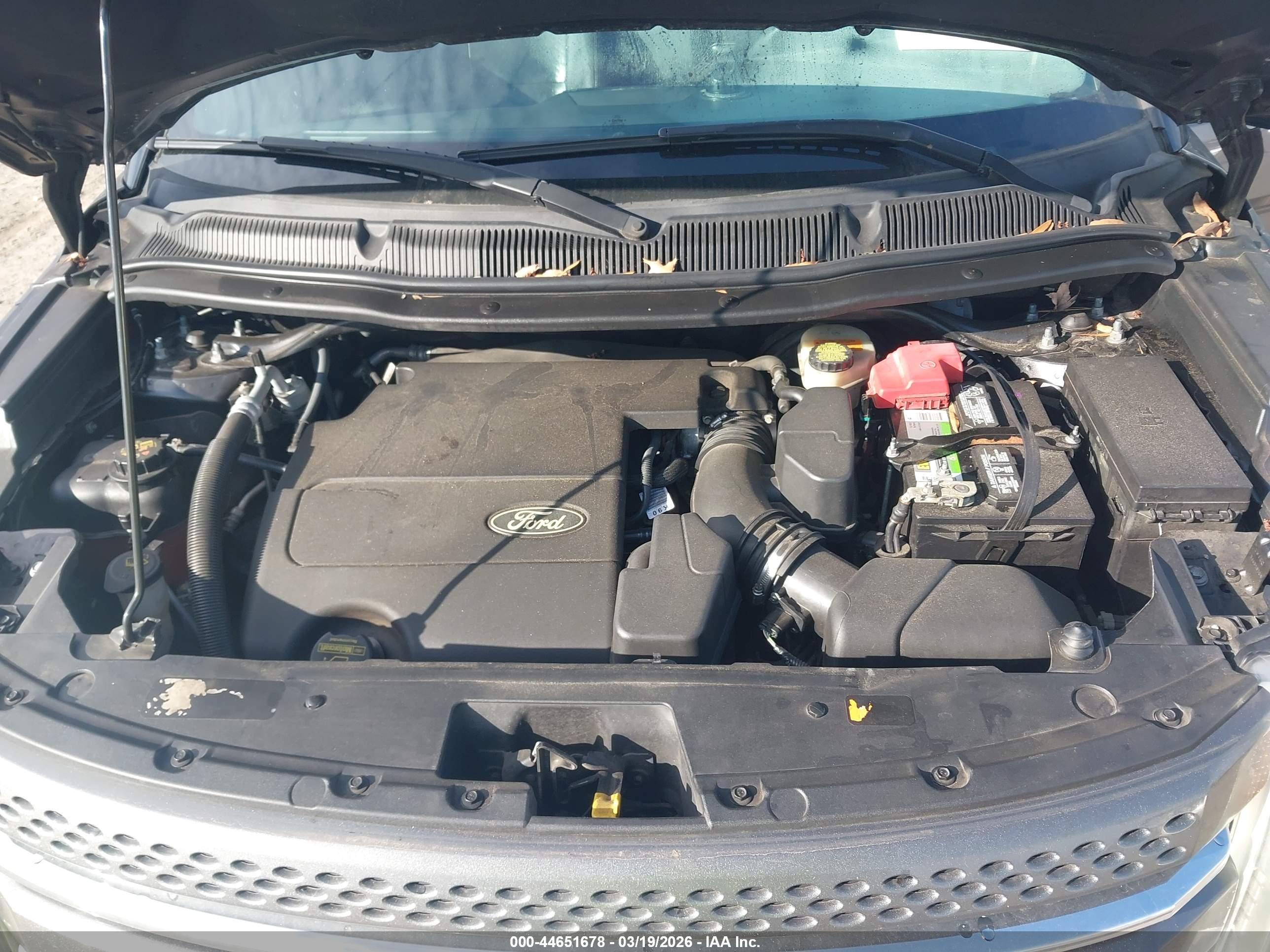 FORD EXPLORER image 10