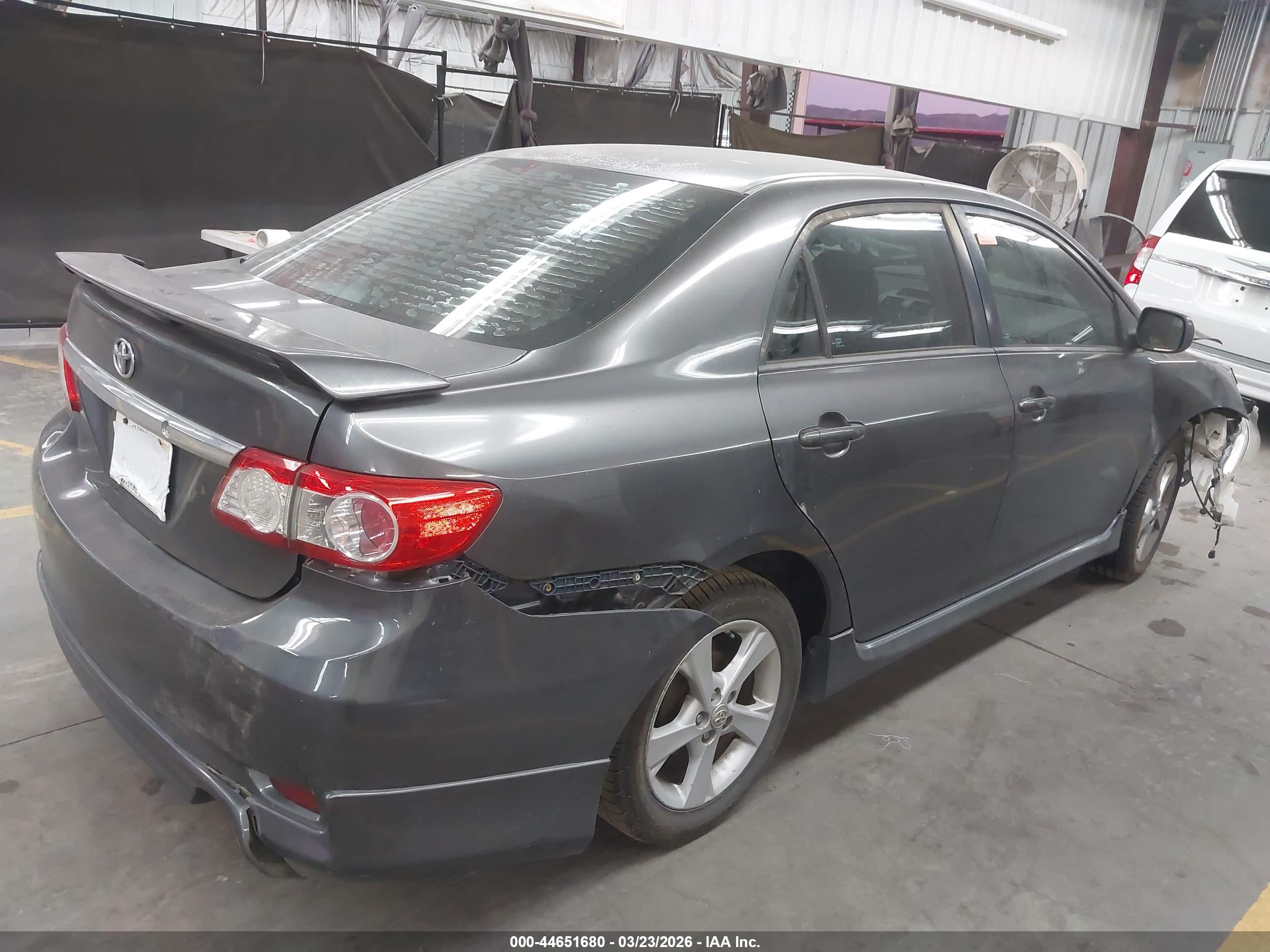 TOYOTA COROLLA image 4
