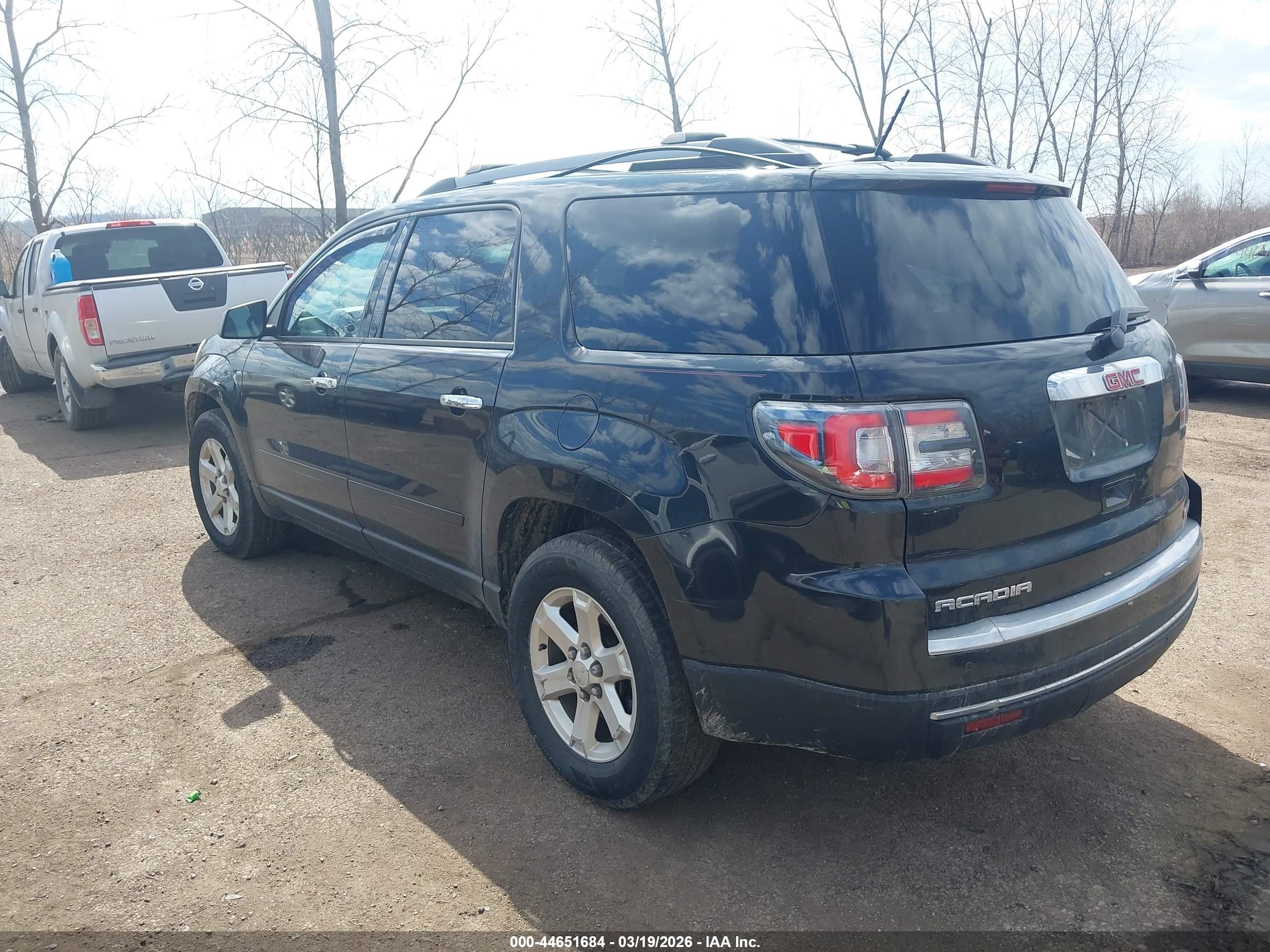 GMC ACADIA image 3