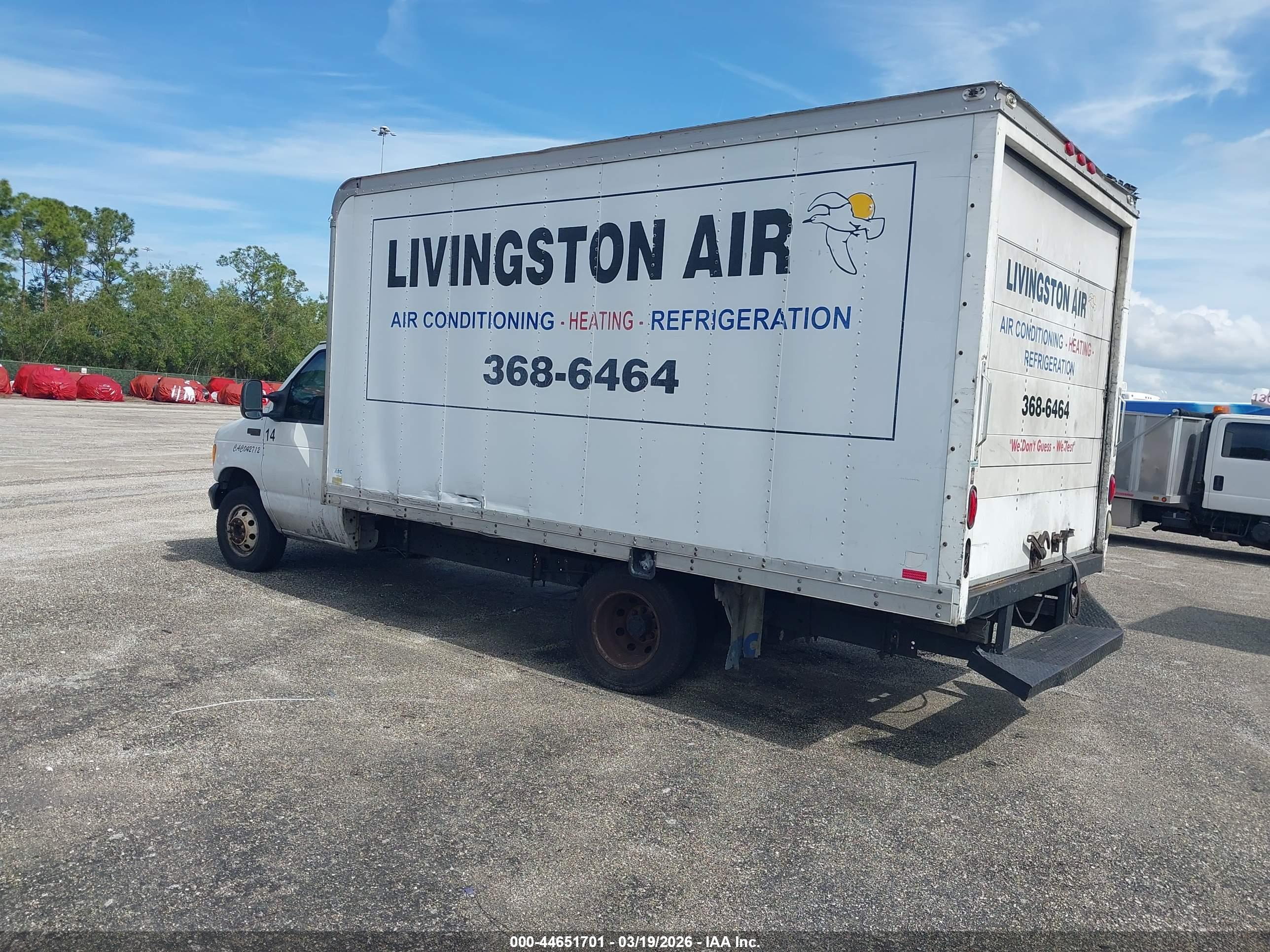 FORD E-350 image 3