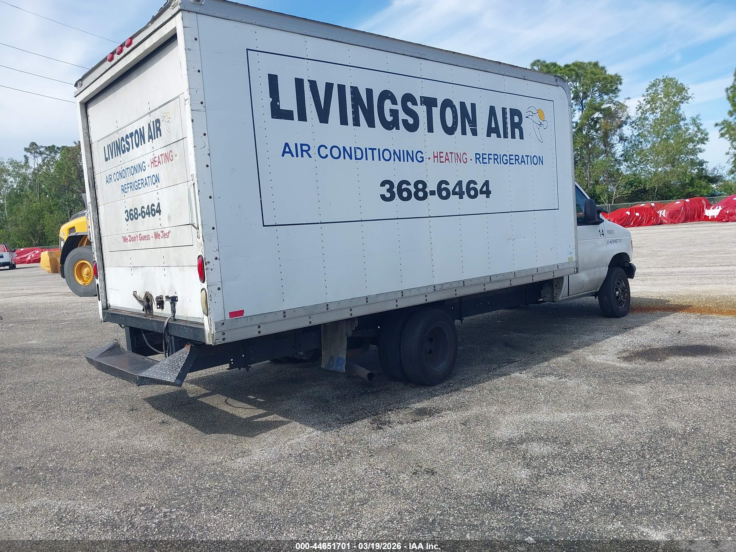 FORD E-350 image 4