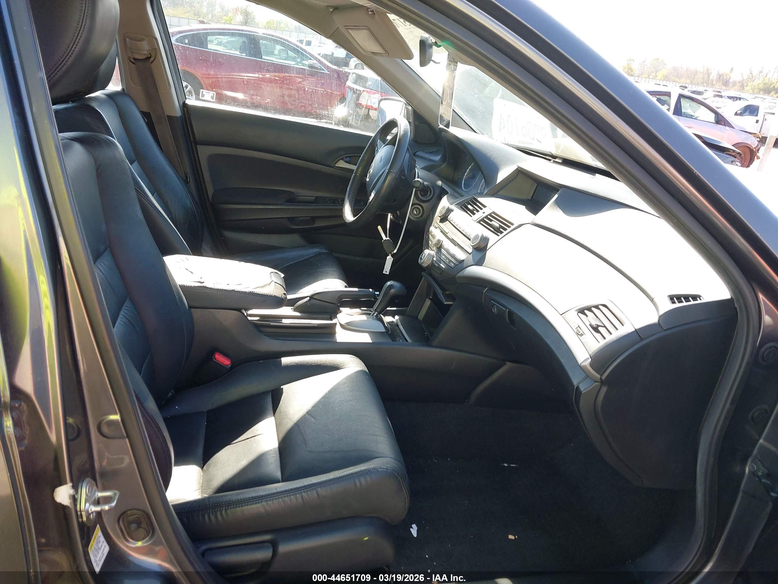 HONDA ACCORD image 5
