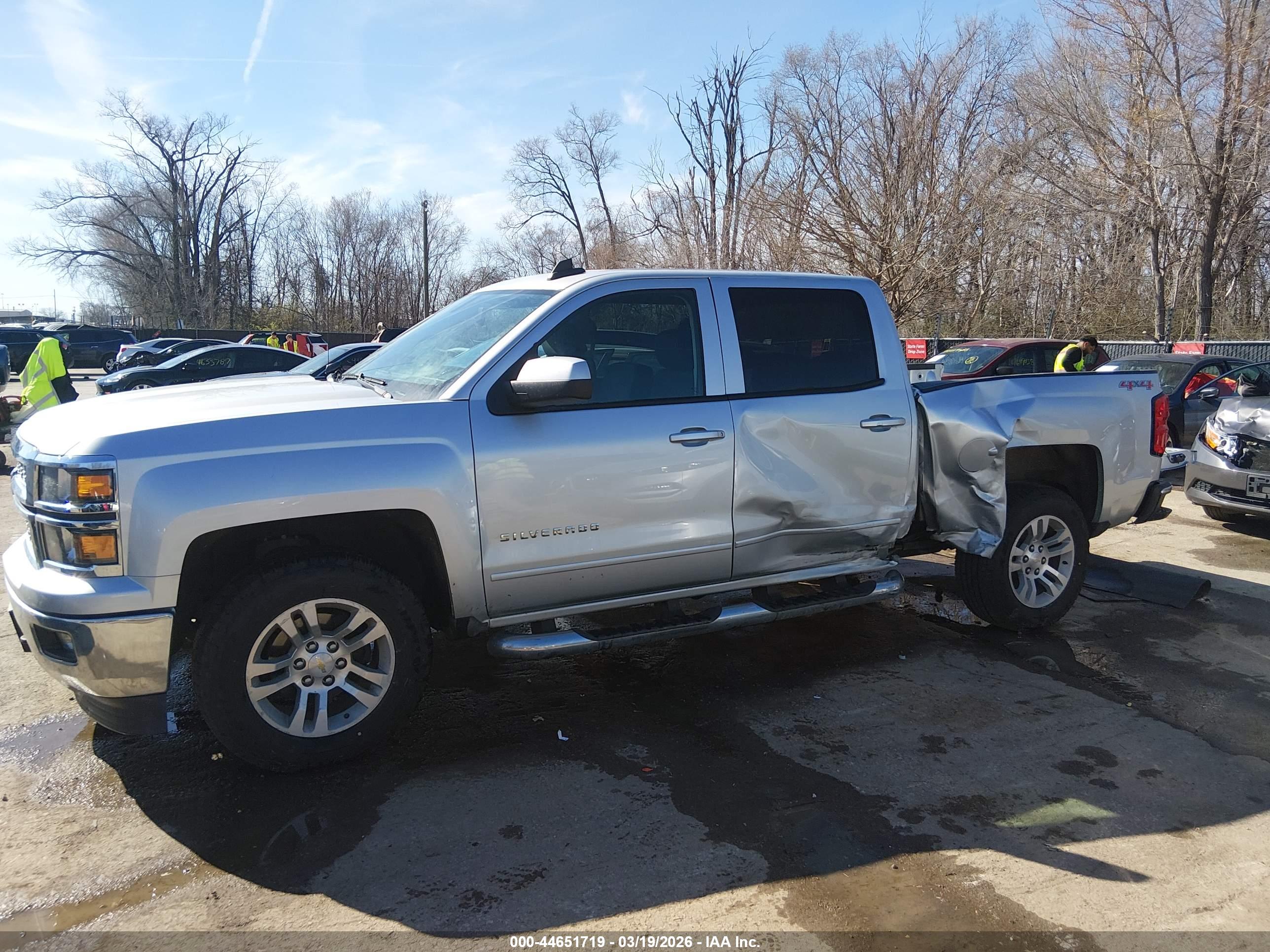 CHEVROLET SILVERADO image 6