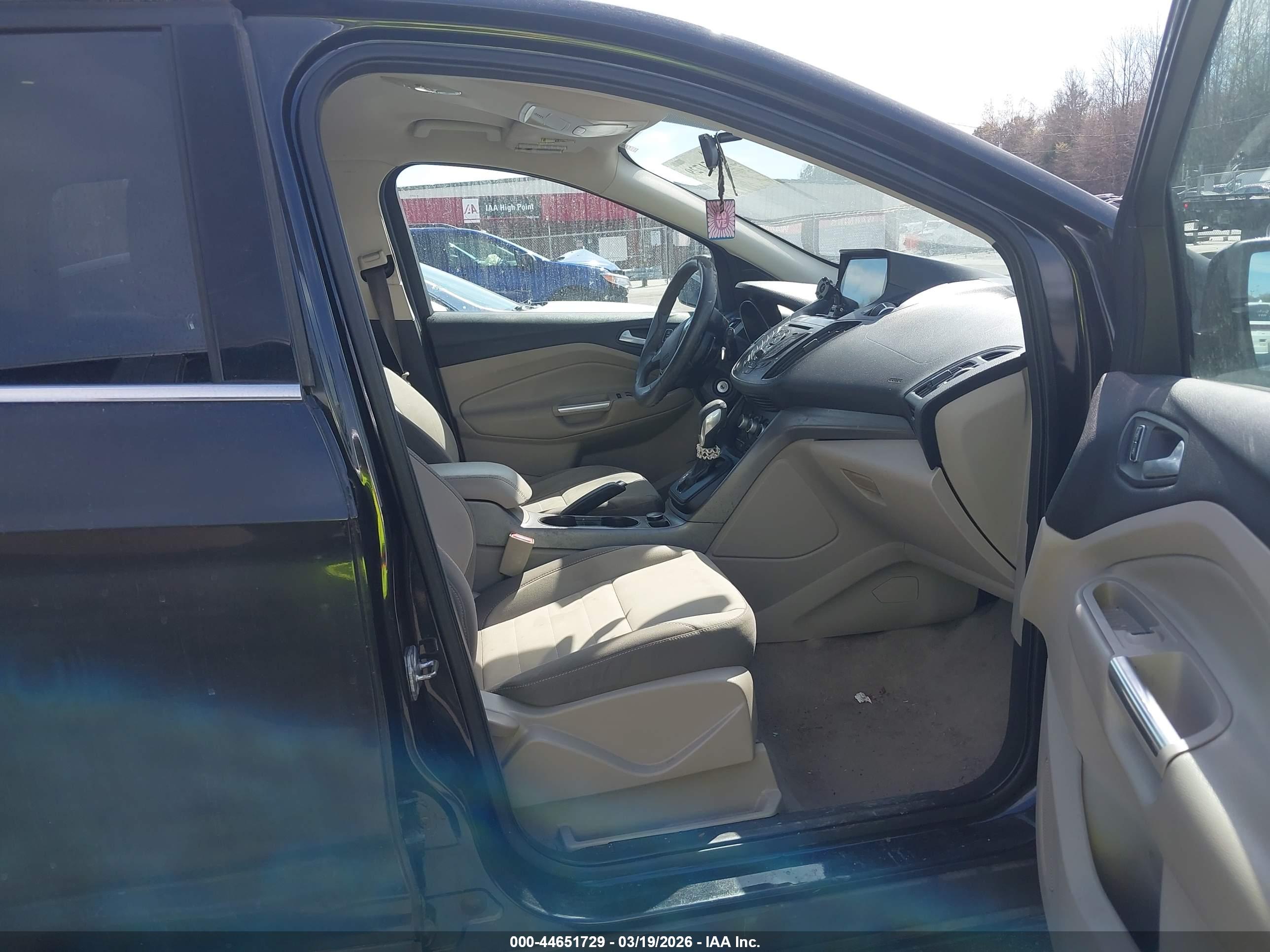 FORD ESCAPE image 5