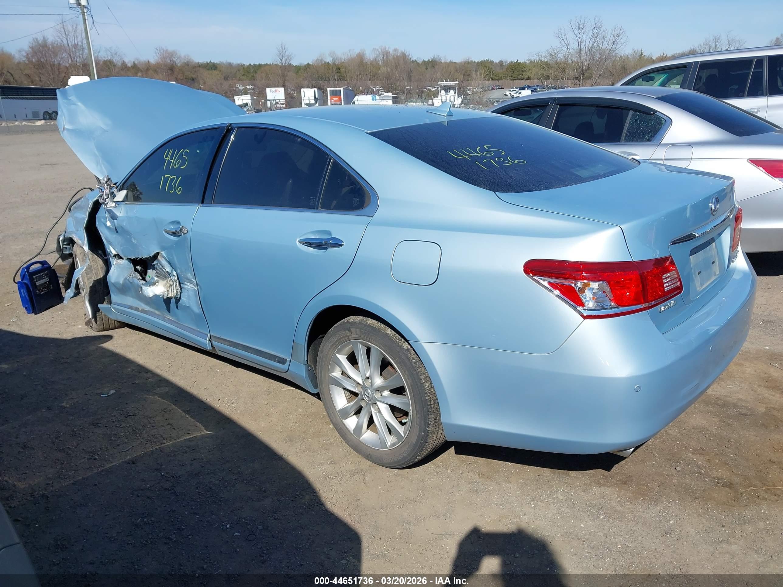 LEXUS ES image 3