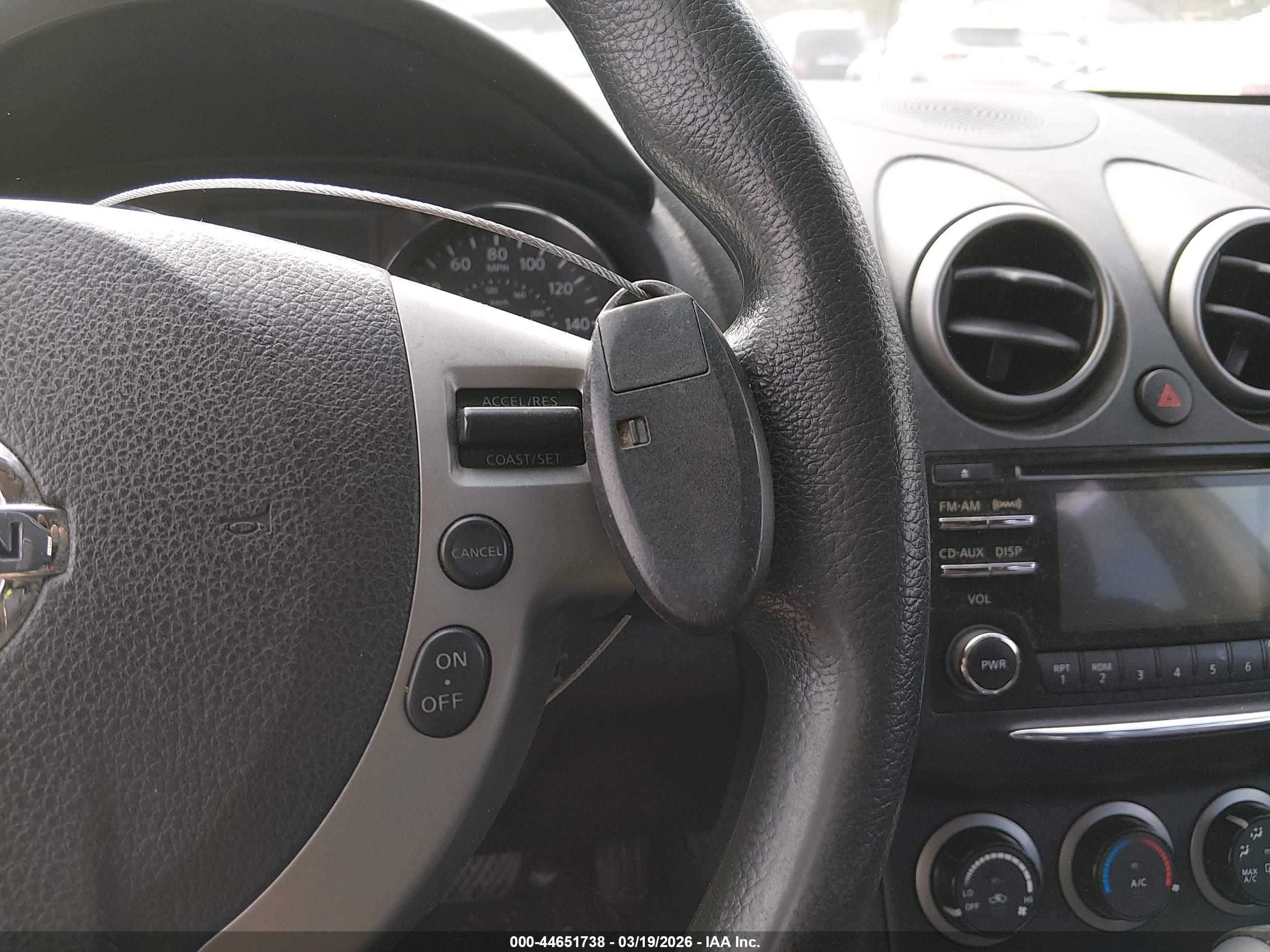 NISSAN ROGUE image 11