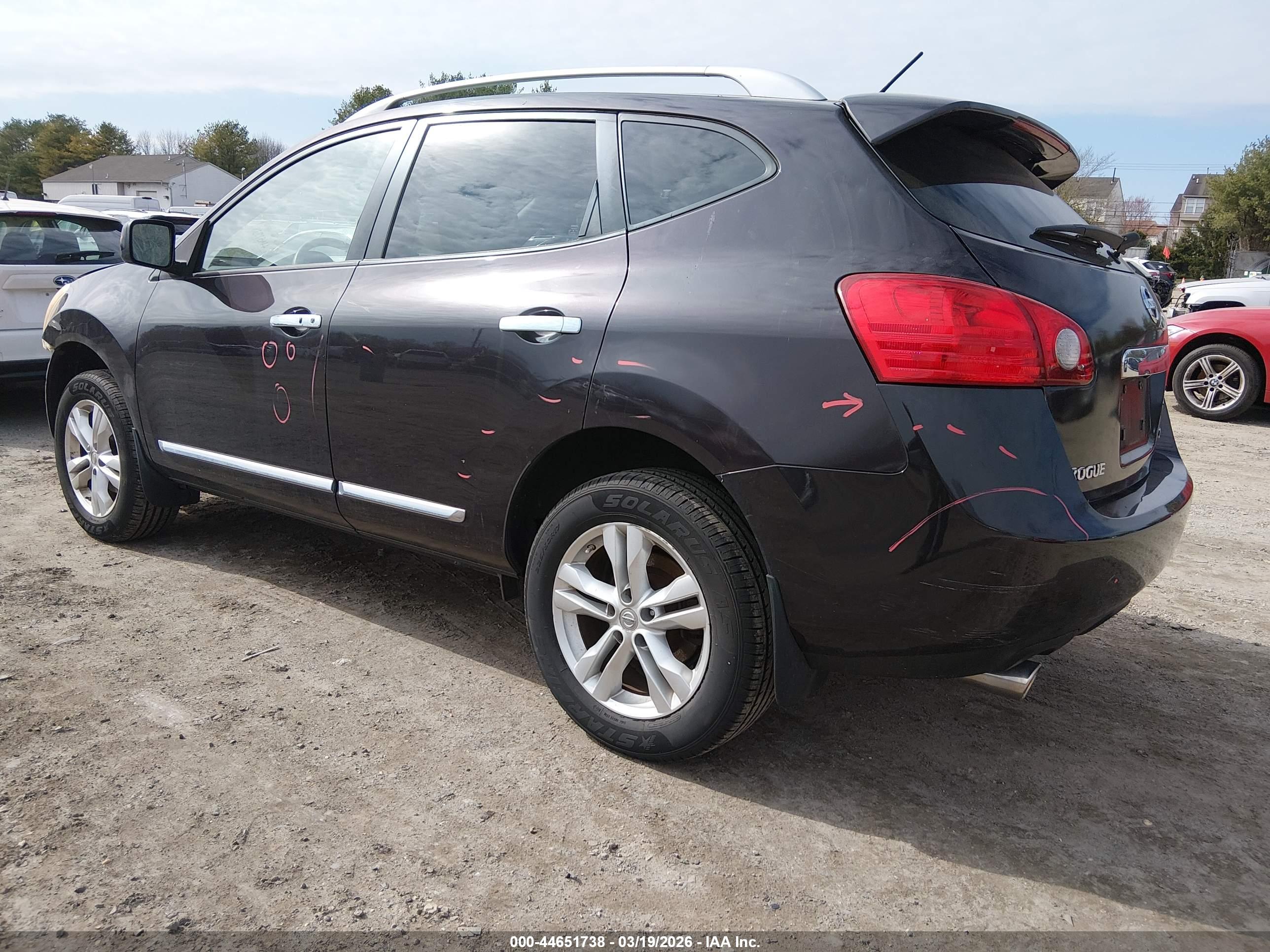 NISSAN ROGUE image 3