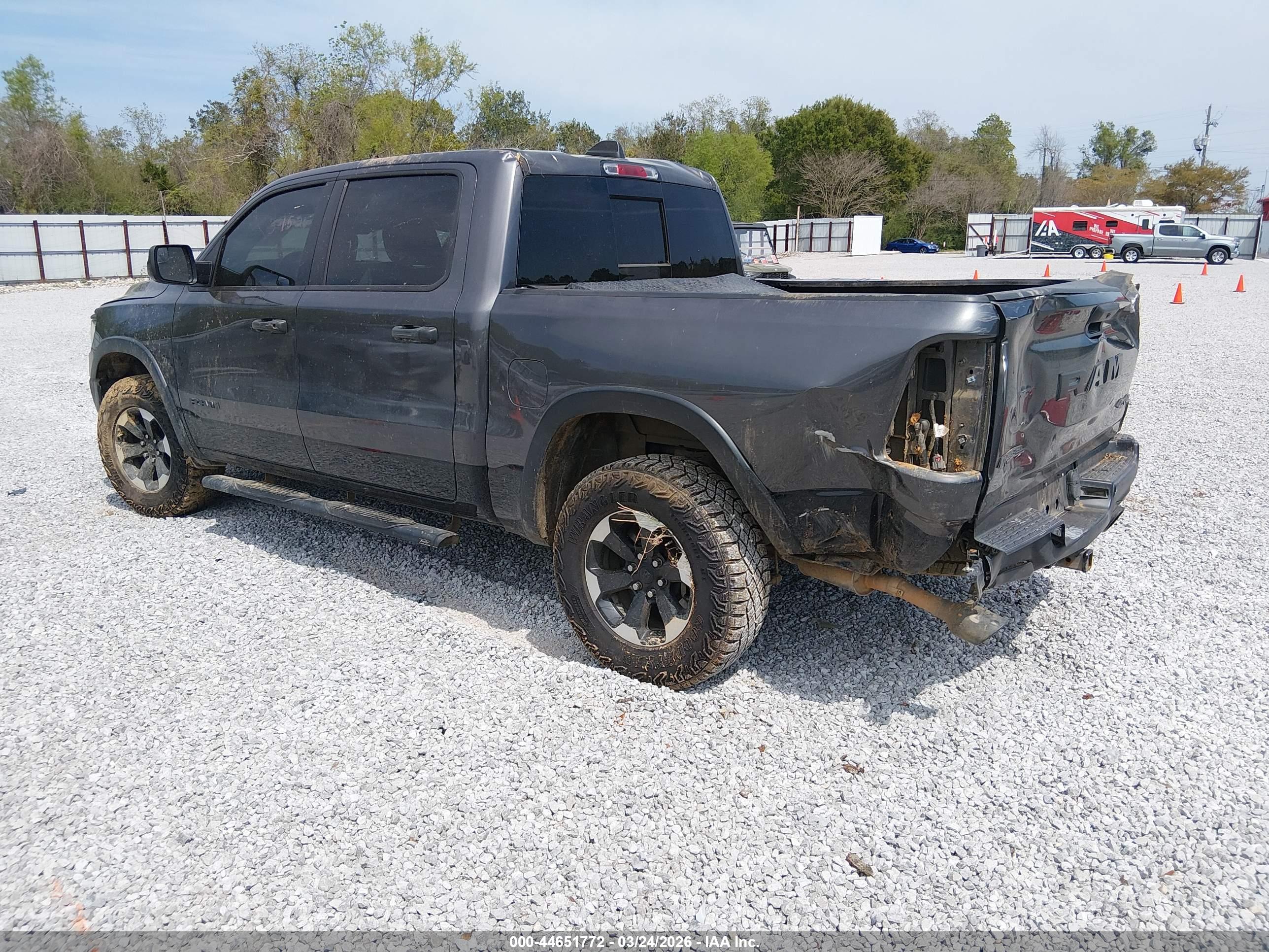 RAM 1500 image 3