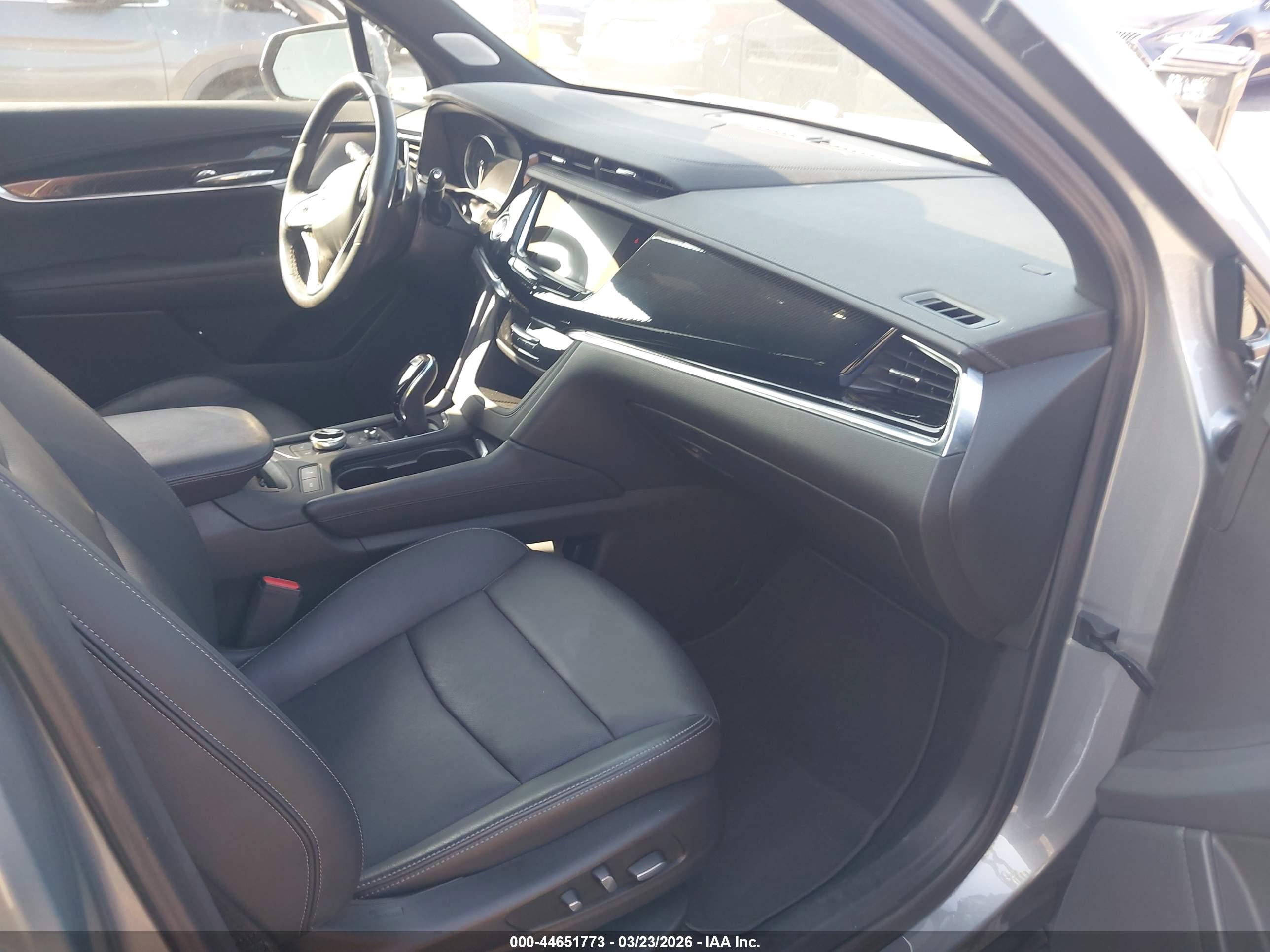 CADILLAC XT6 image 5