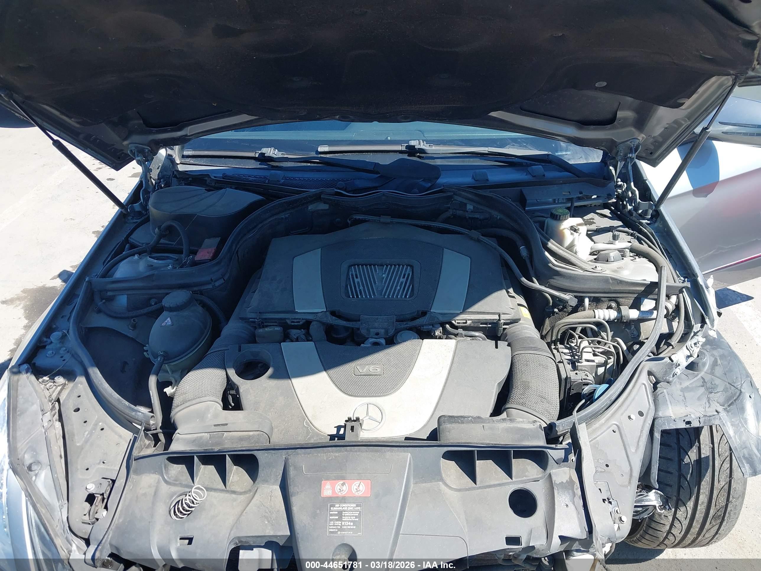 MERCEDES-BENZ E image 10
