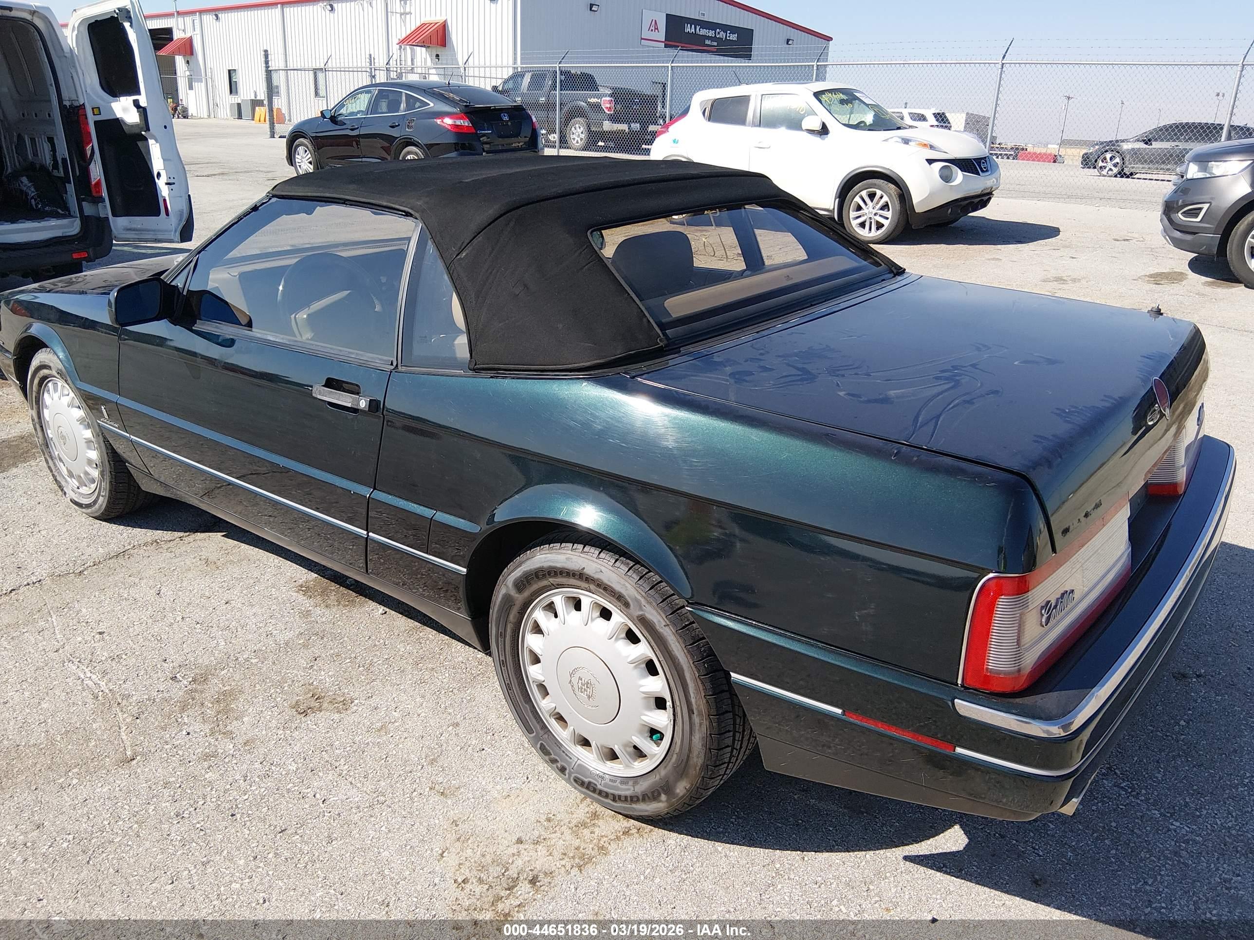 CADILLAC ALLANTE image 3