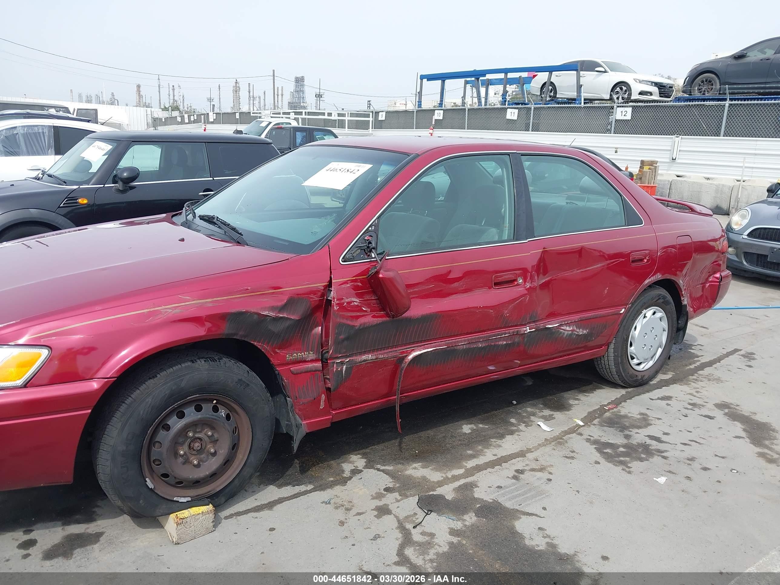 TOYOTA CAMRY image 6