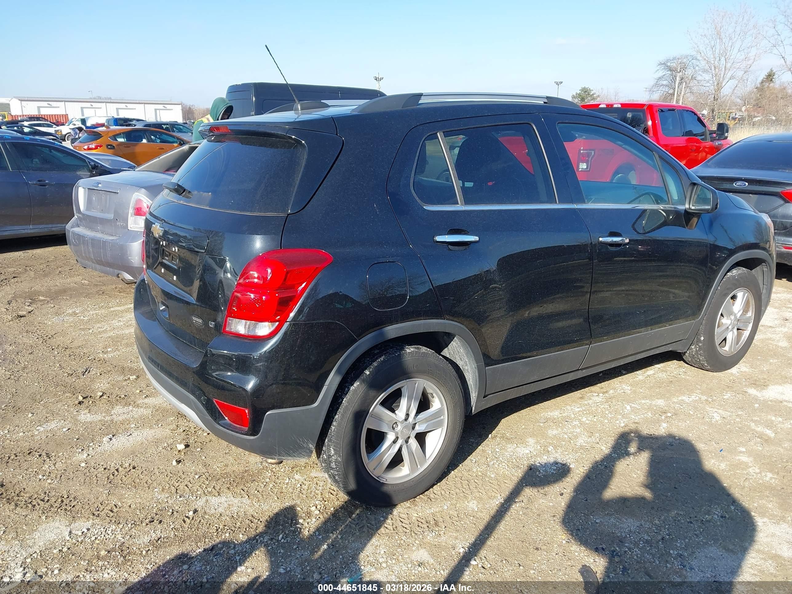 CHEVROLET TRAX image 4