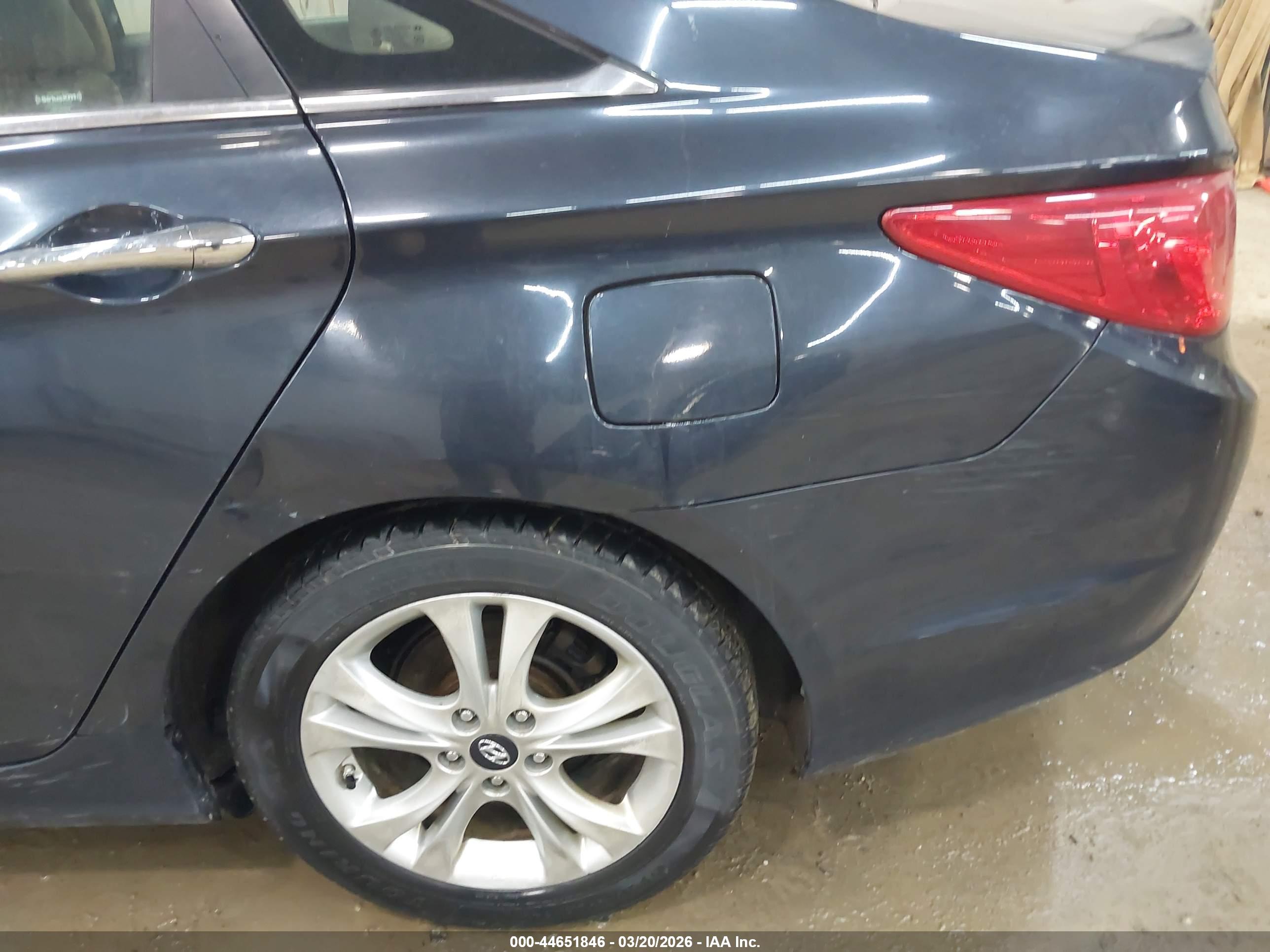 HYUNDAI SONATA image 6