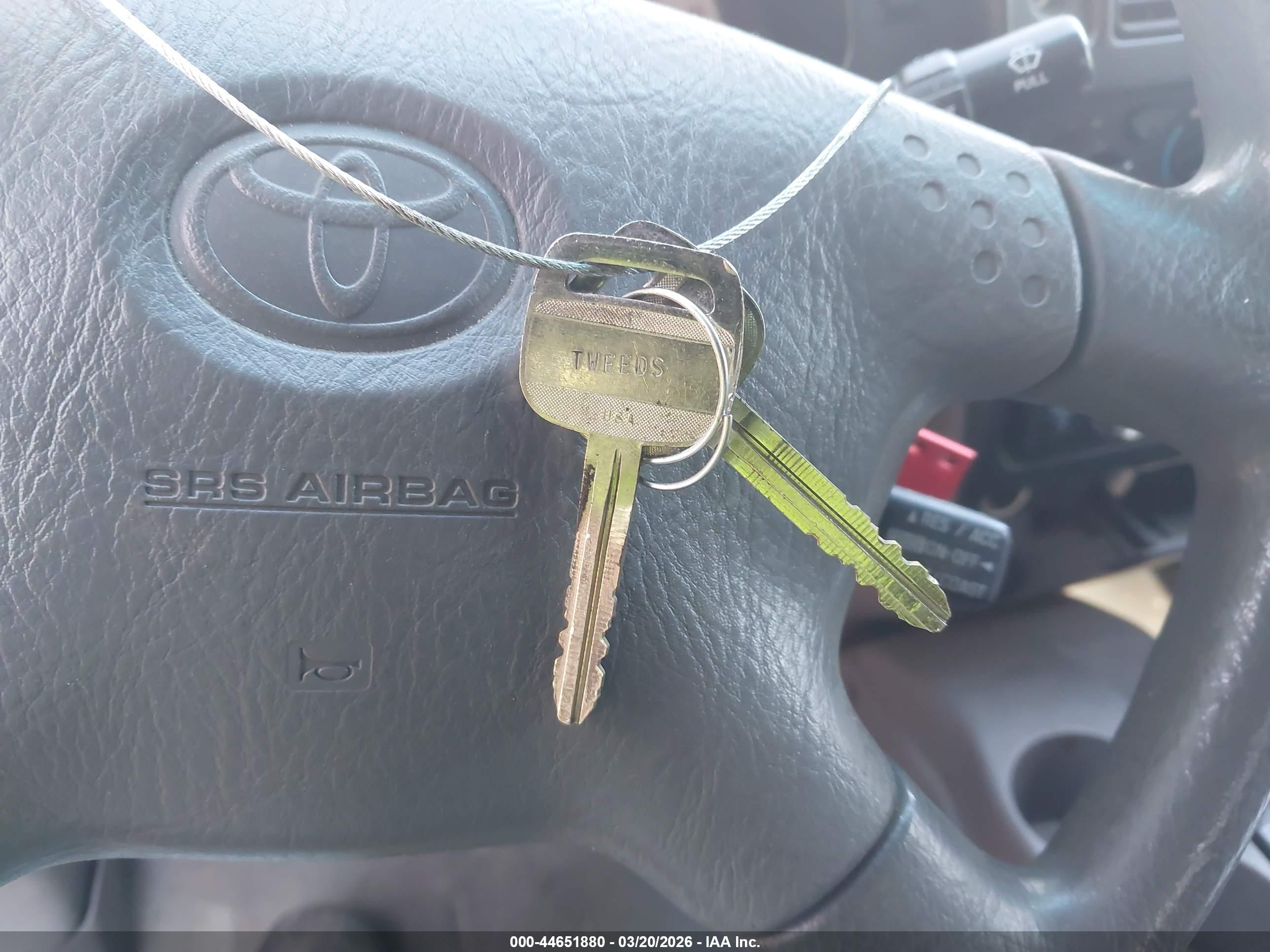 TOYOTA TACOMA image 11