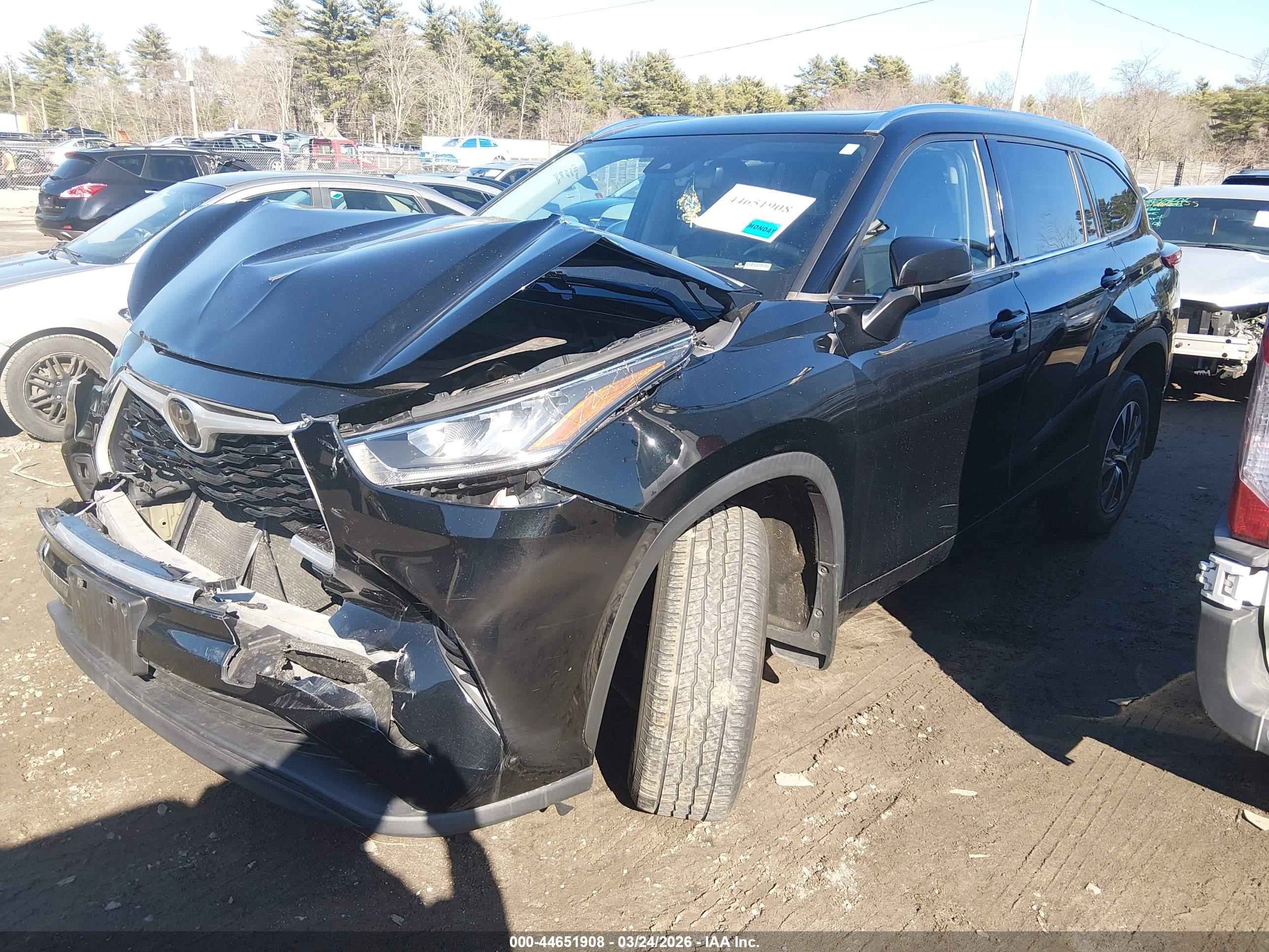 TOYOTA HIGHLANDER image 2