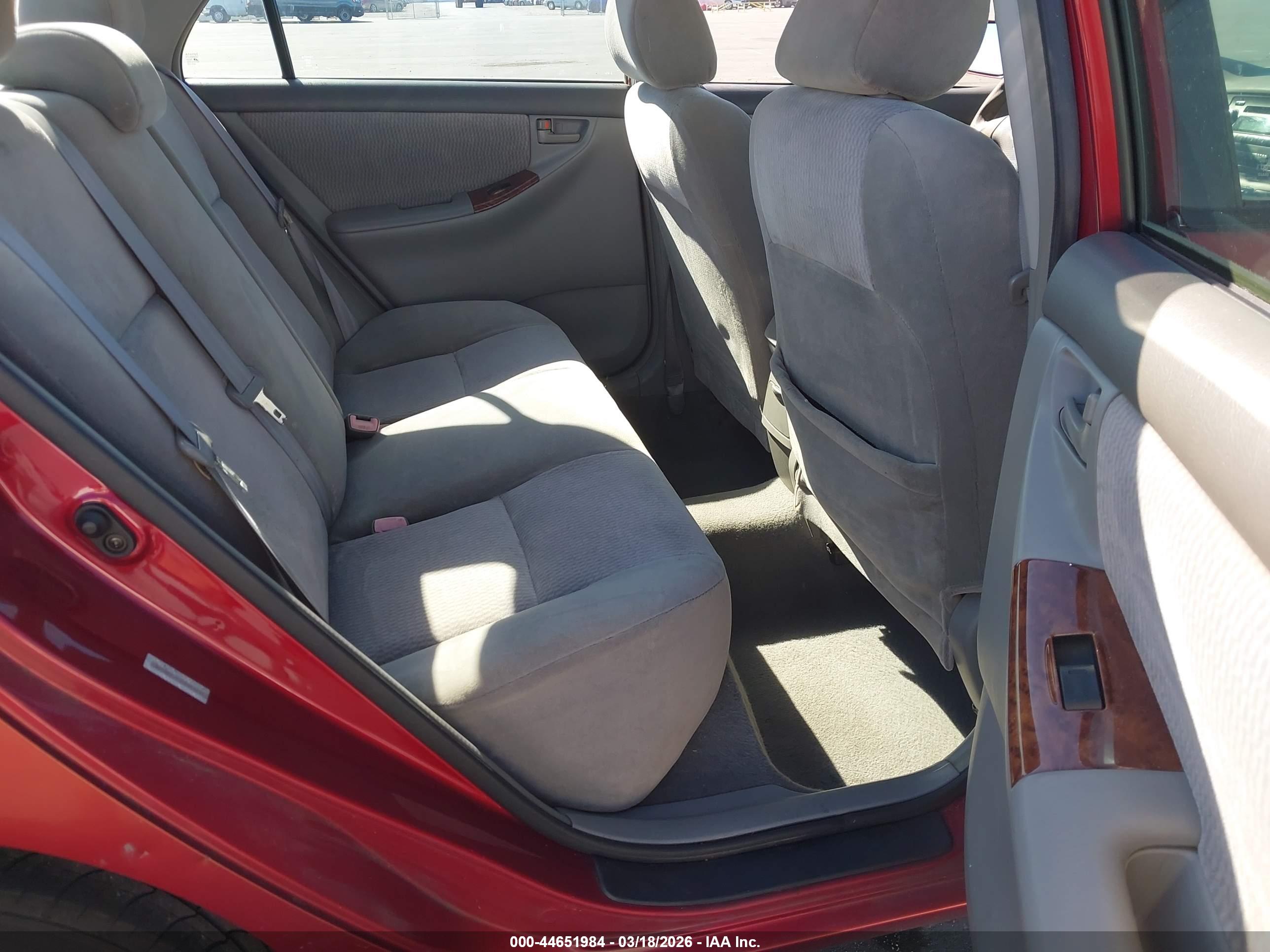 TOYOTA COROLLA image 8