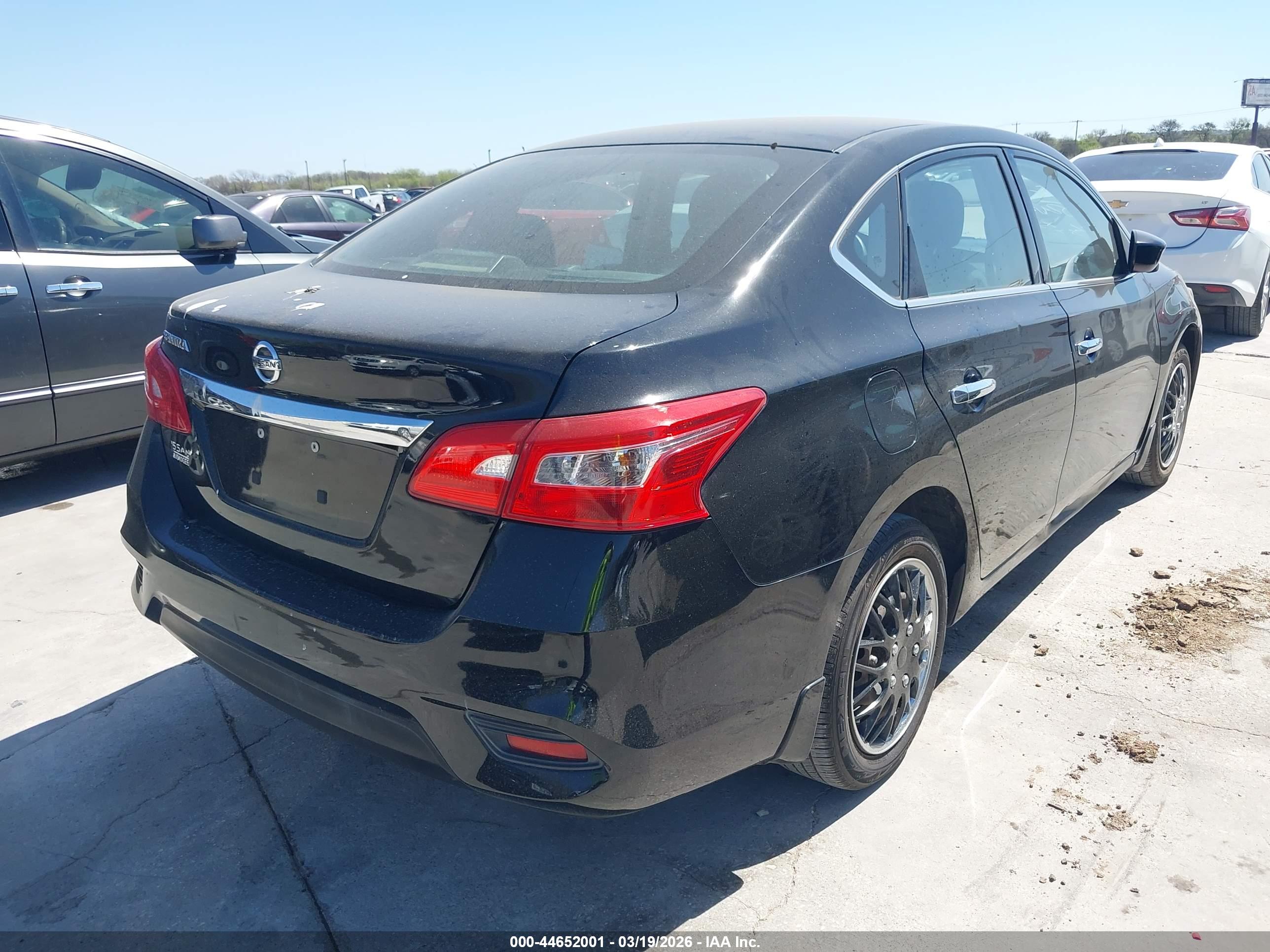 NISSAN SENTRA image 4