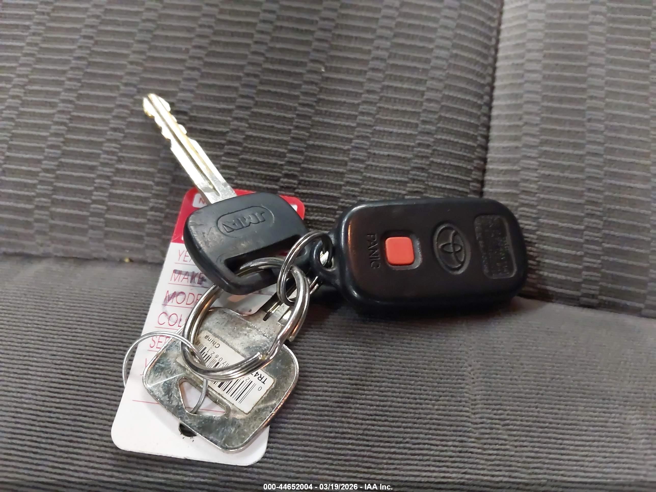 TOYOTA CAMRY image 11
