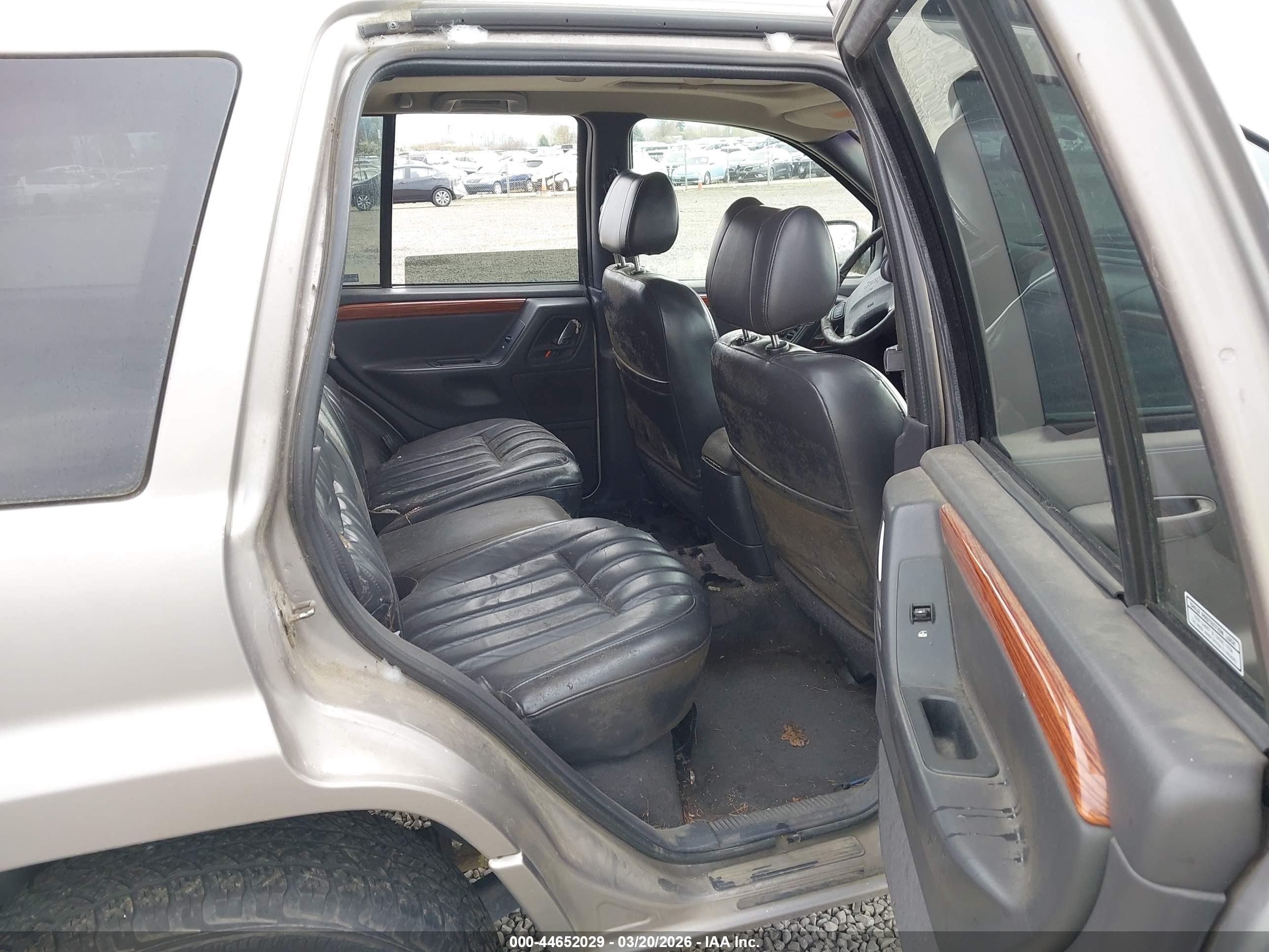 JEEP GRAND image 8
