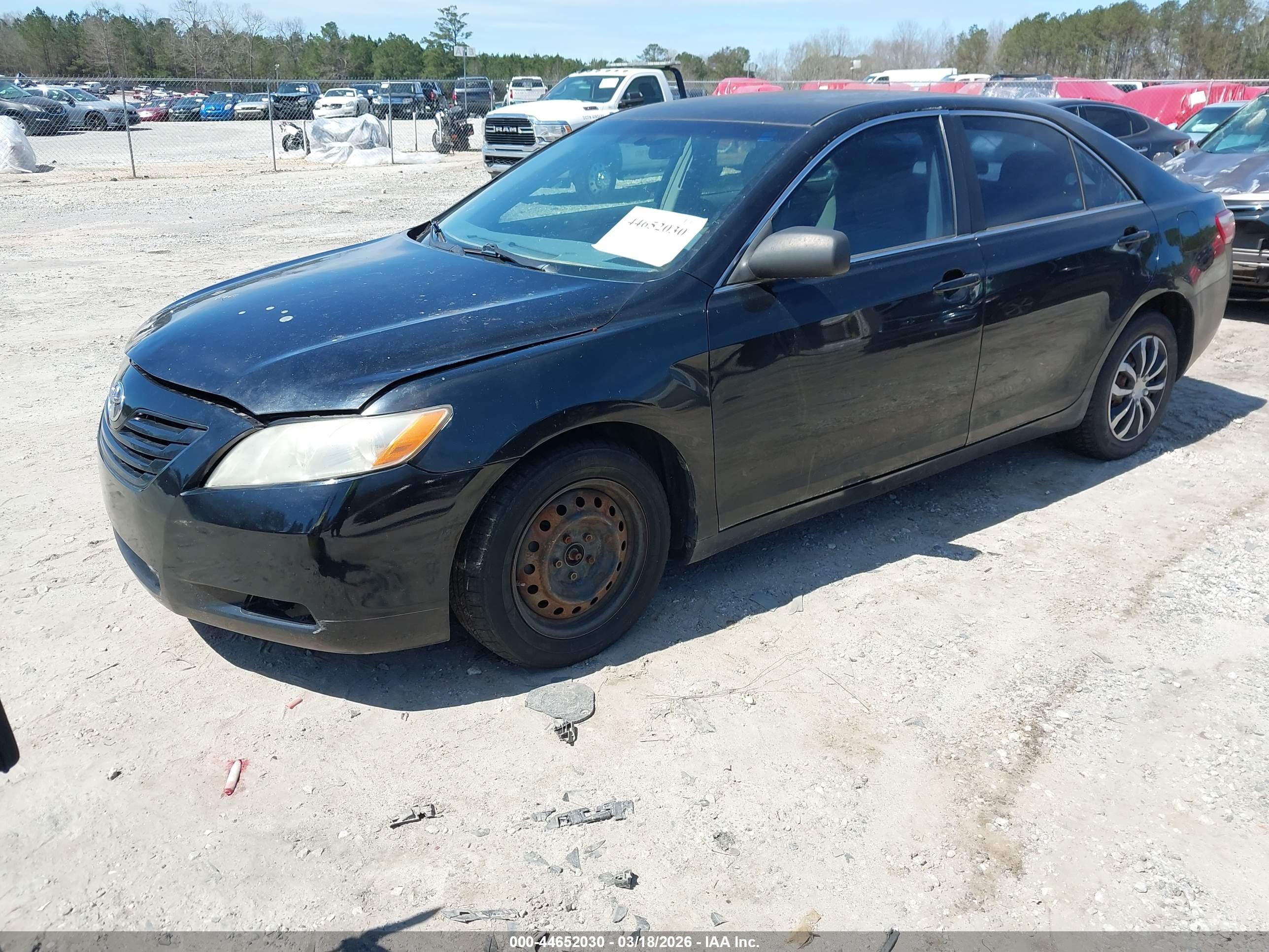 TOYOTA CAMRY image 2