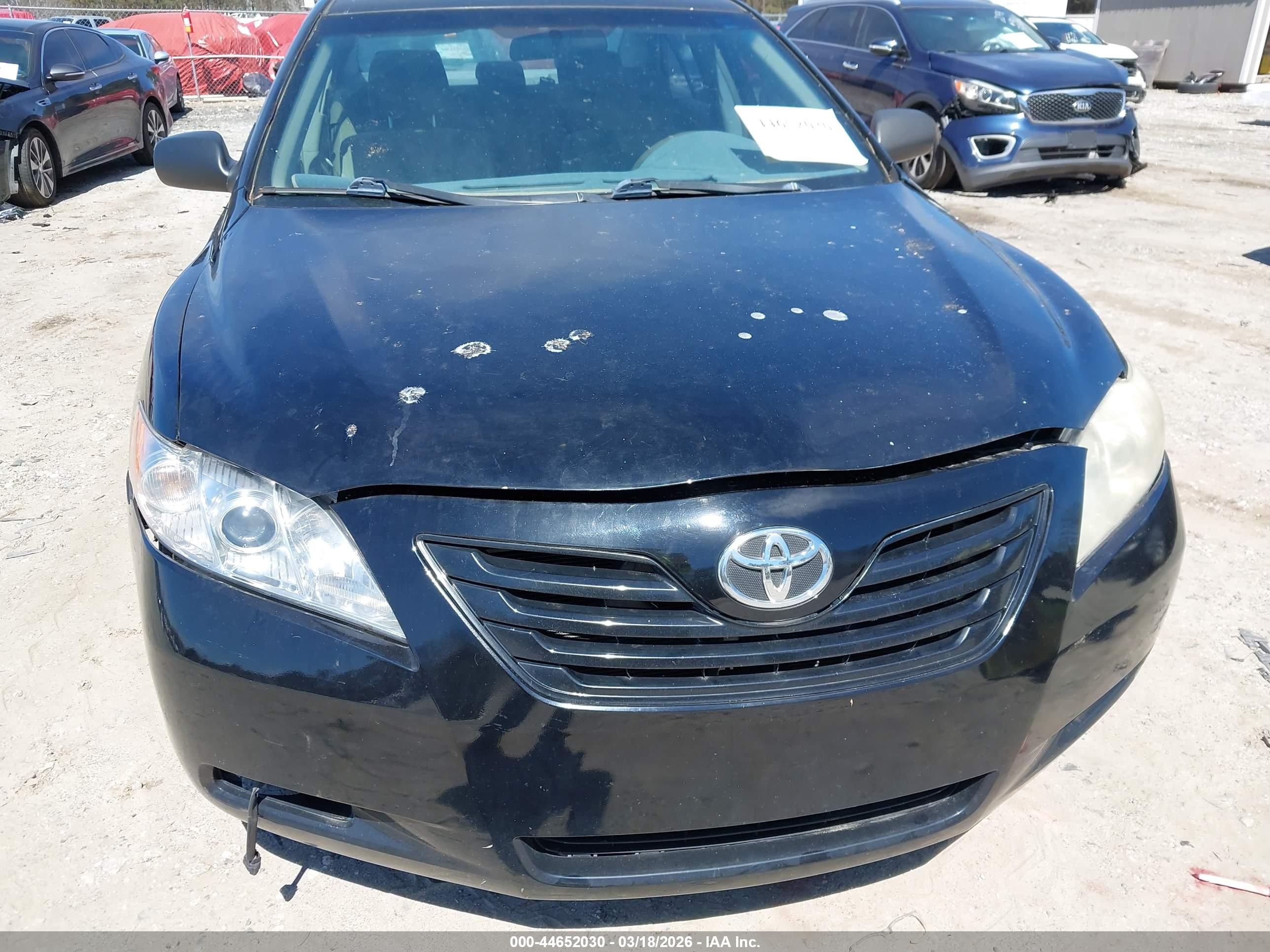 TOYOTA CAMRY image 6