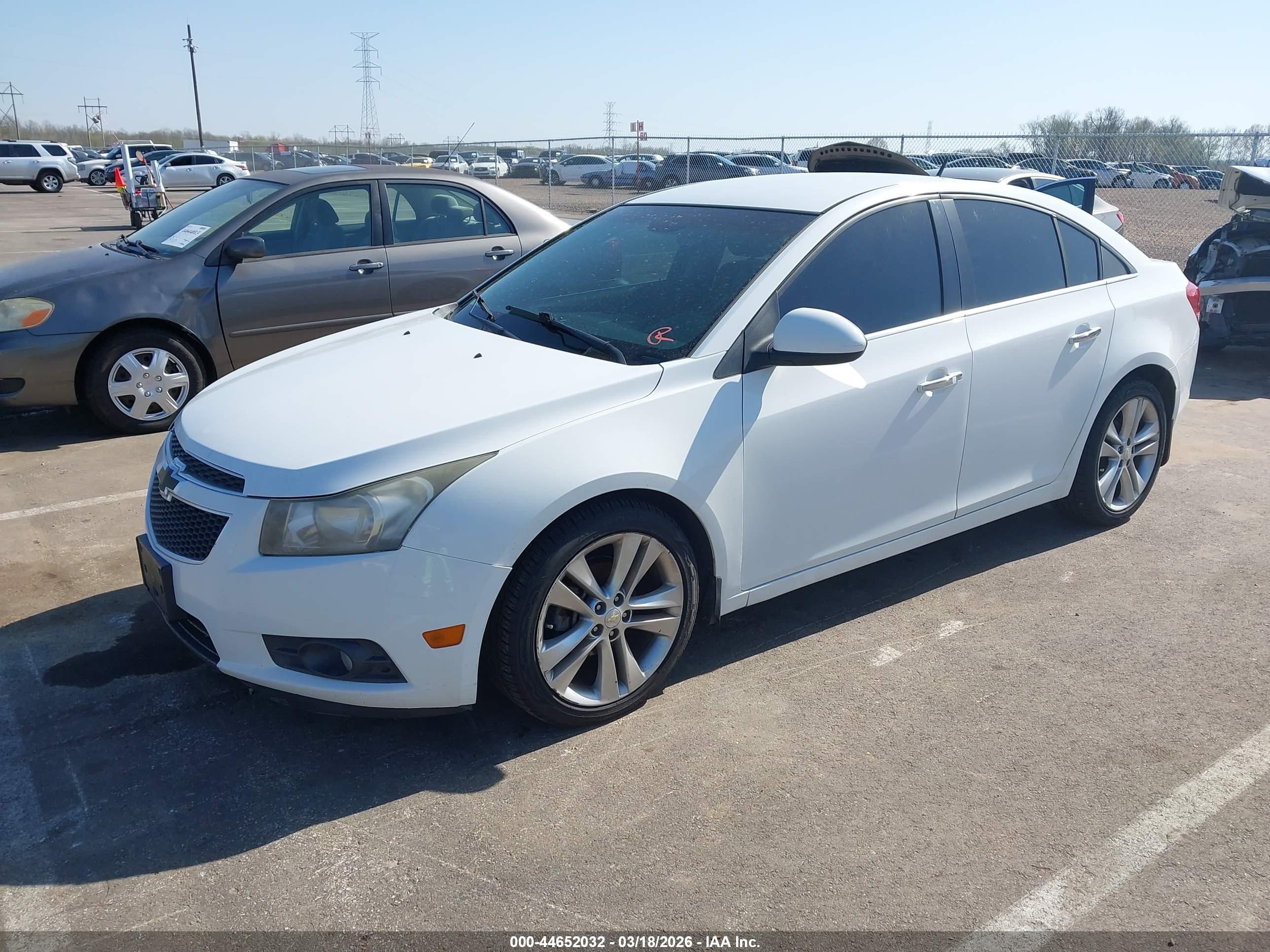 CHEVROLET CRUZE image 2